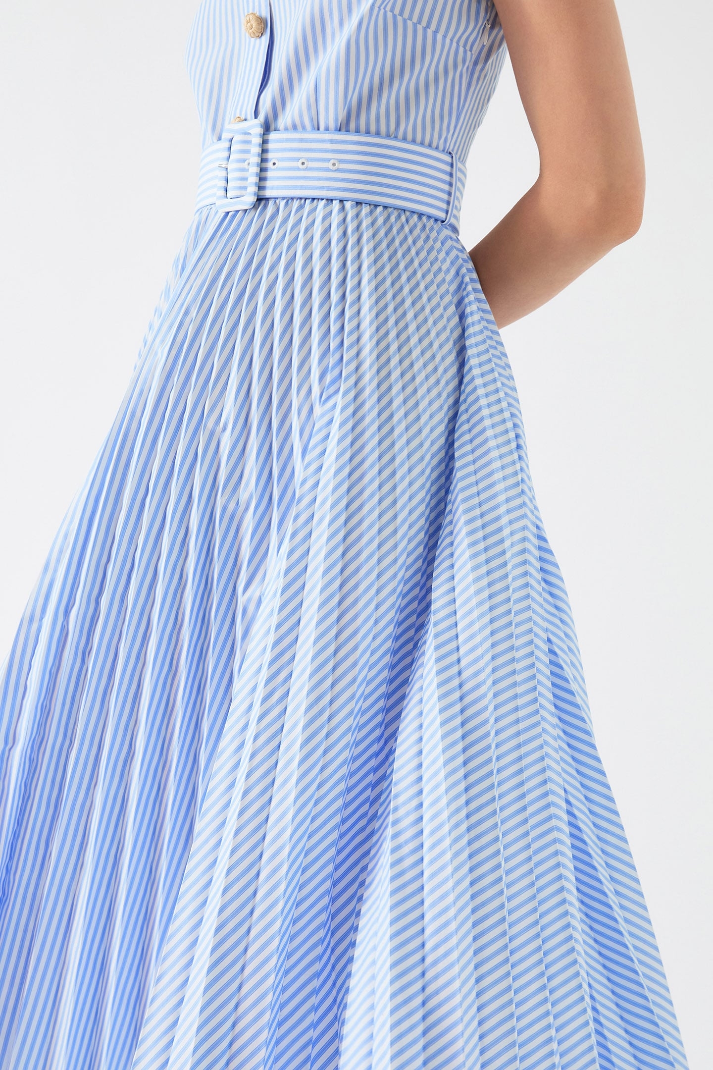 DR HALLY FLOWER STRIPE DR BLUE 5