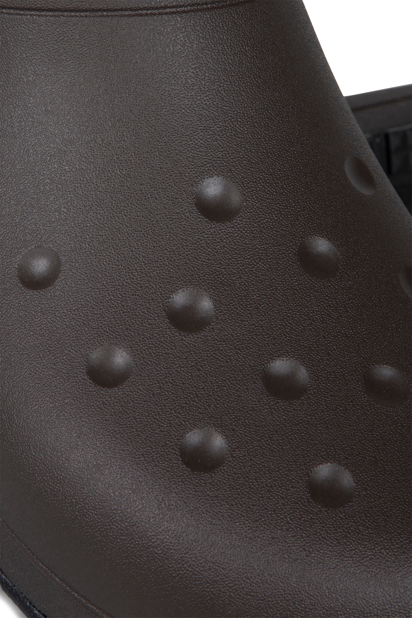 CROCS – CLASSIC QUIET CLOG BROWN 4