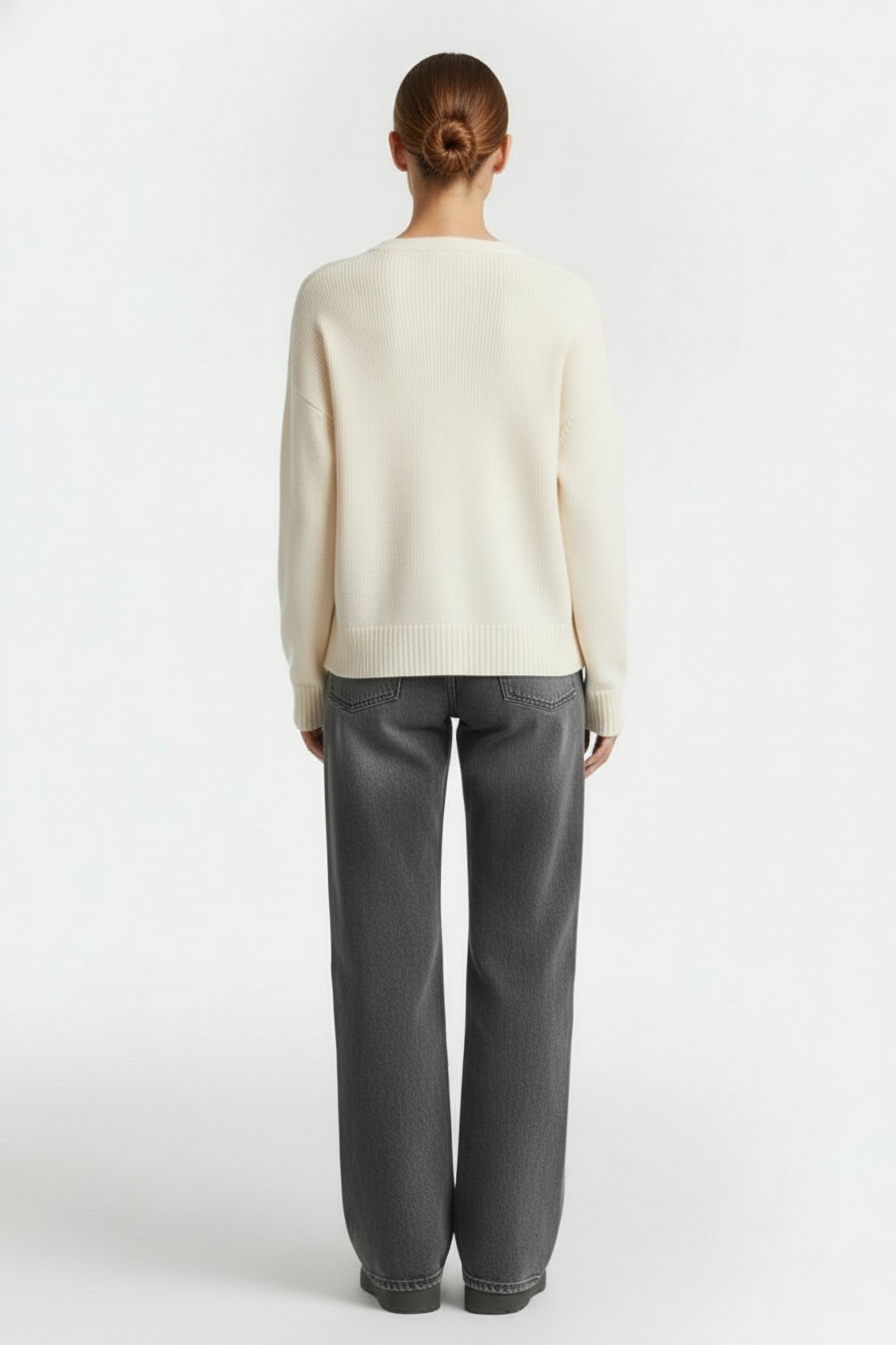 V-NECK KNIT JUMPER IVORY 2