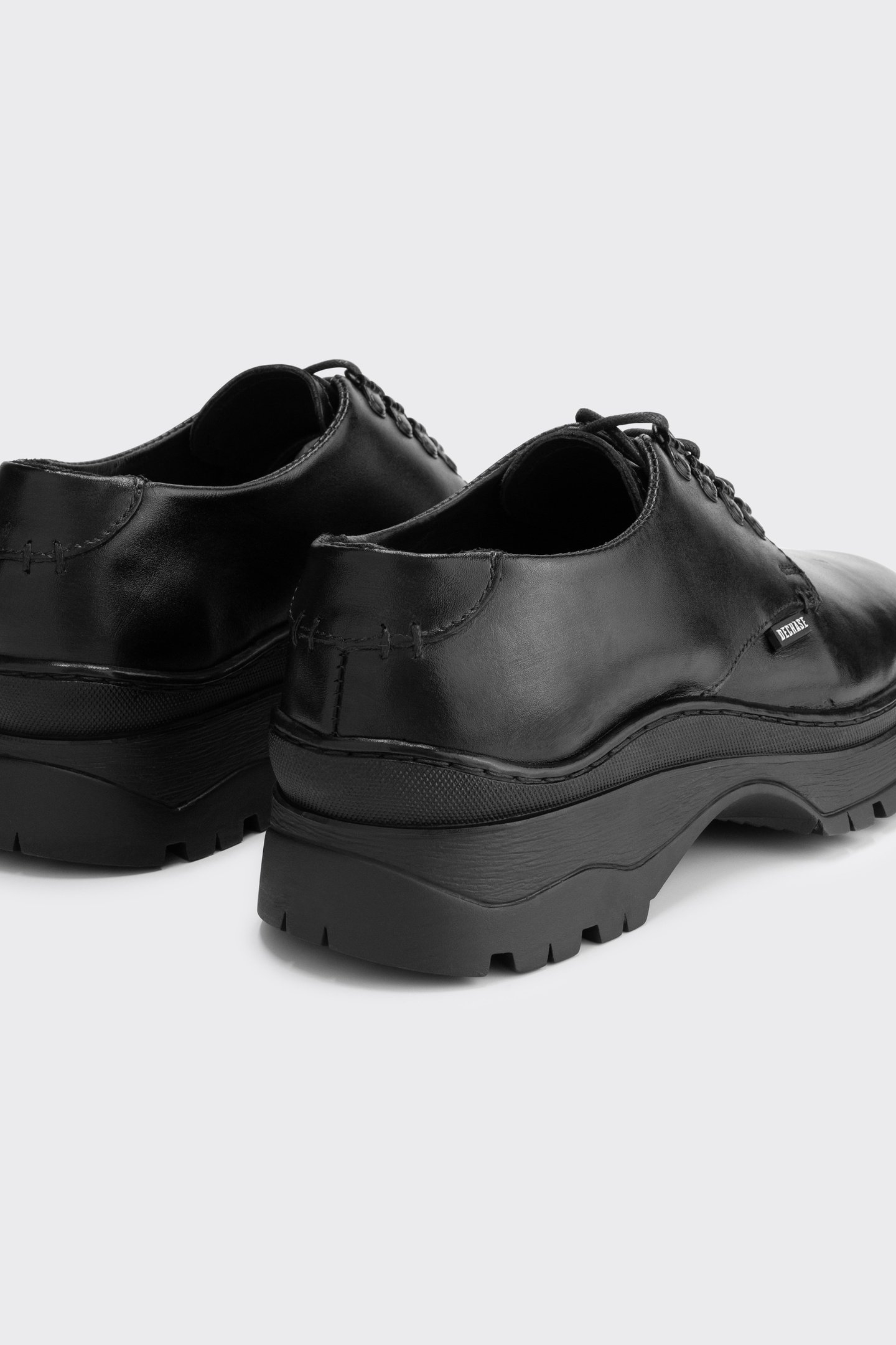 DECHASE – MOGES BLACK WAXY 3