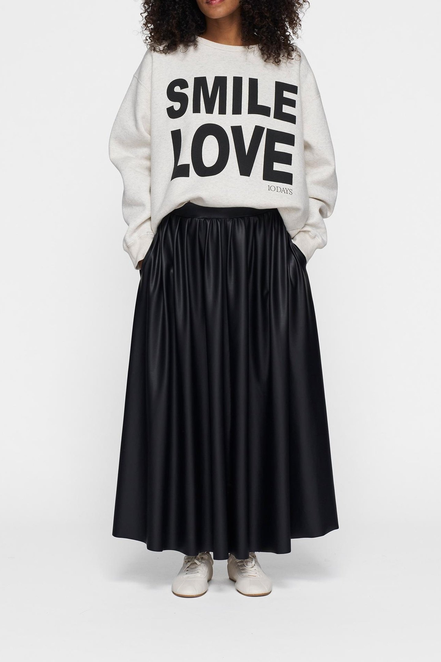 LEATHERLOOK PLEATED SKIRT 1012 1