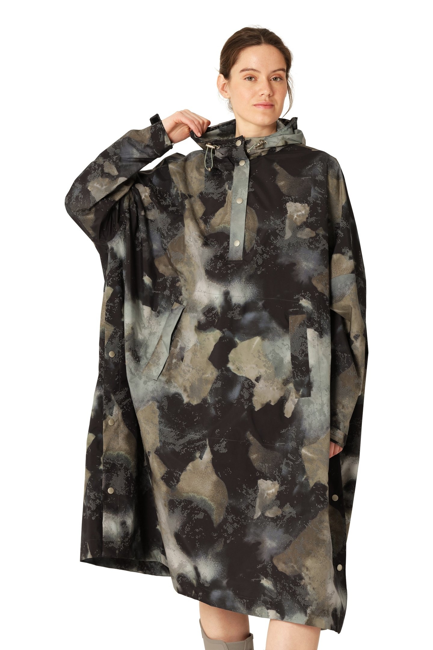 RAIN222SPRP PONCHO MOSS PRINT 2