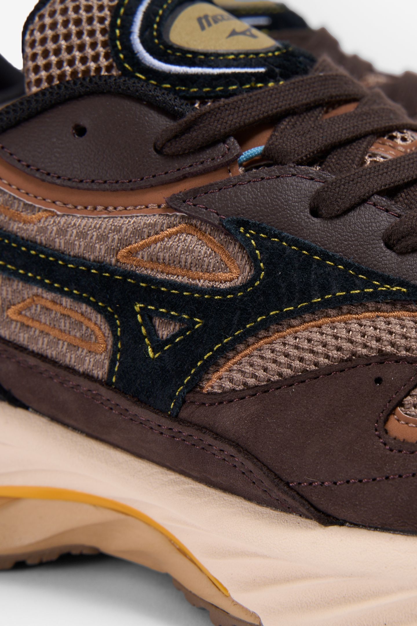 SHOE S.L.WAVE RIDER BETA UNISEX FOSSIL/BLACK/MOLE 5