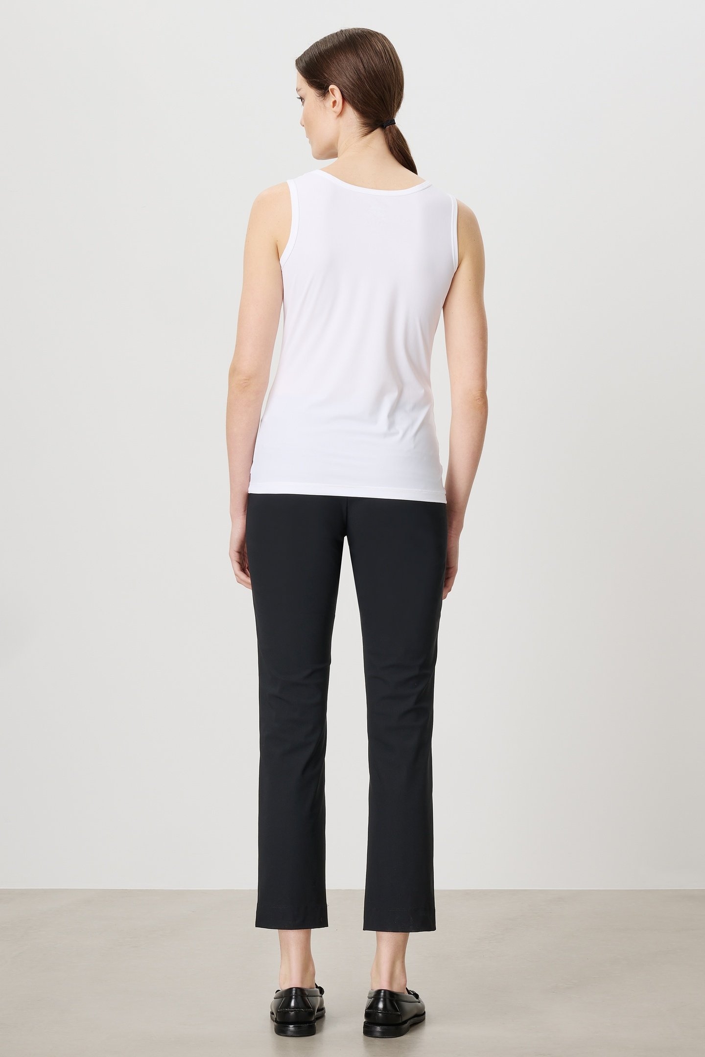 NEW TANK TOP WHITE 2