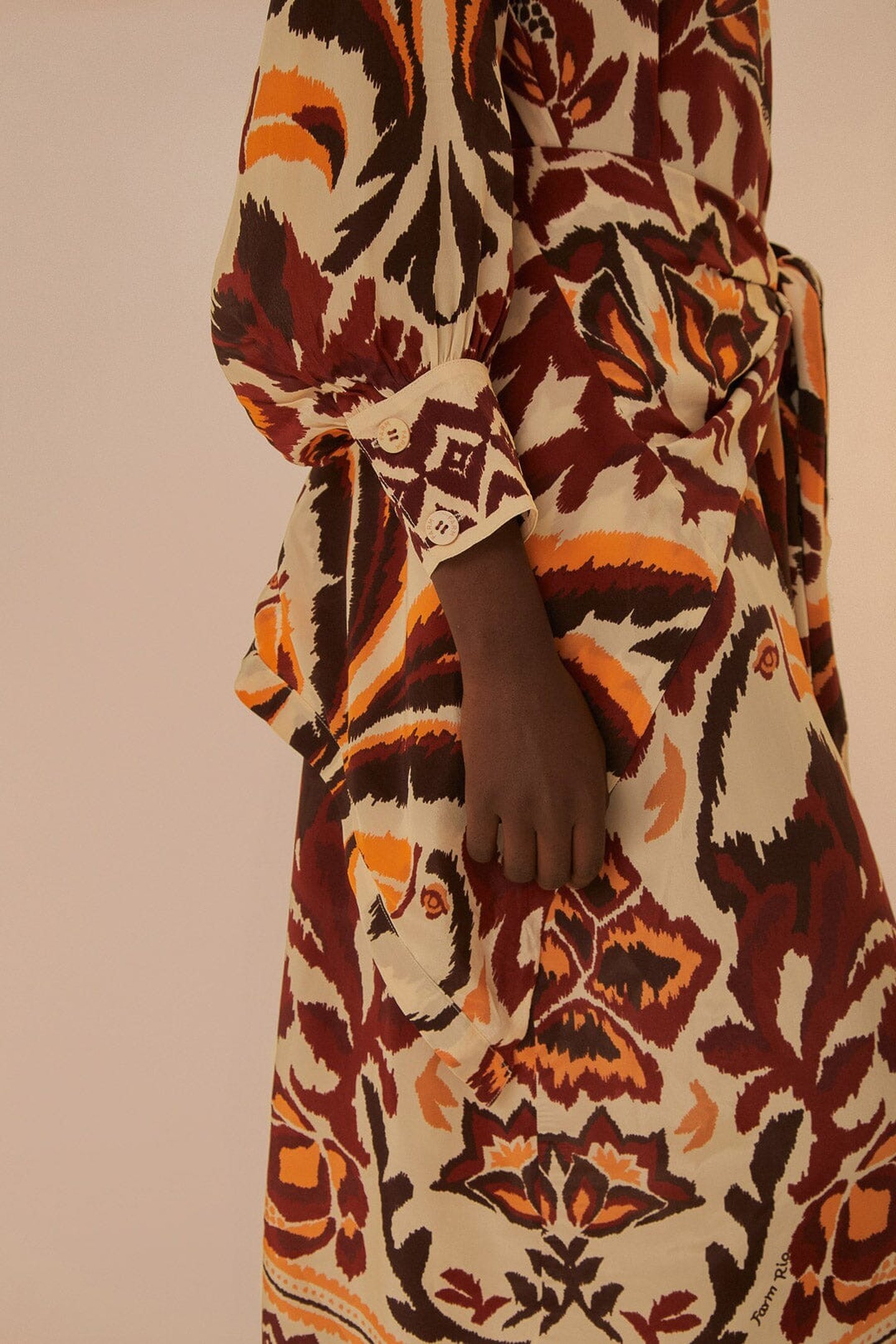 TOUCANS SCARF CREAM MAXI DRESS 4