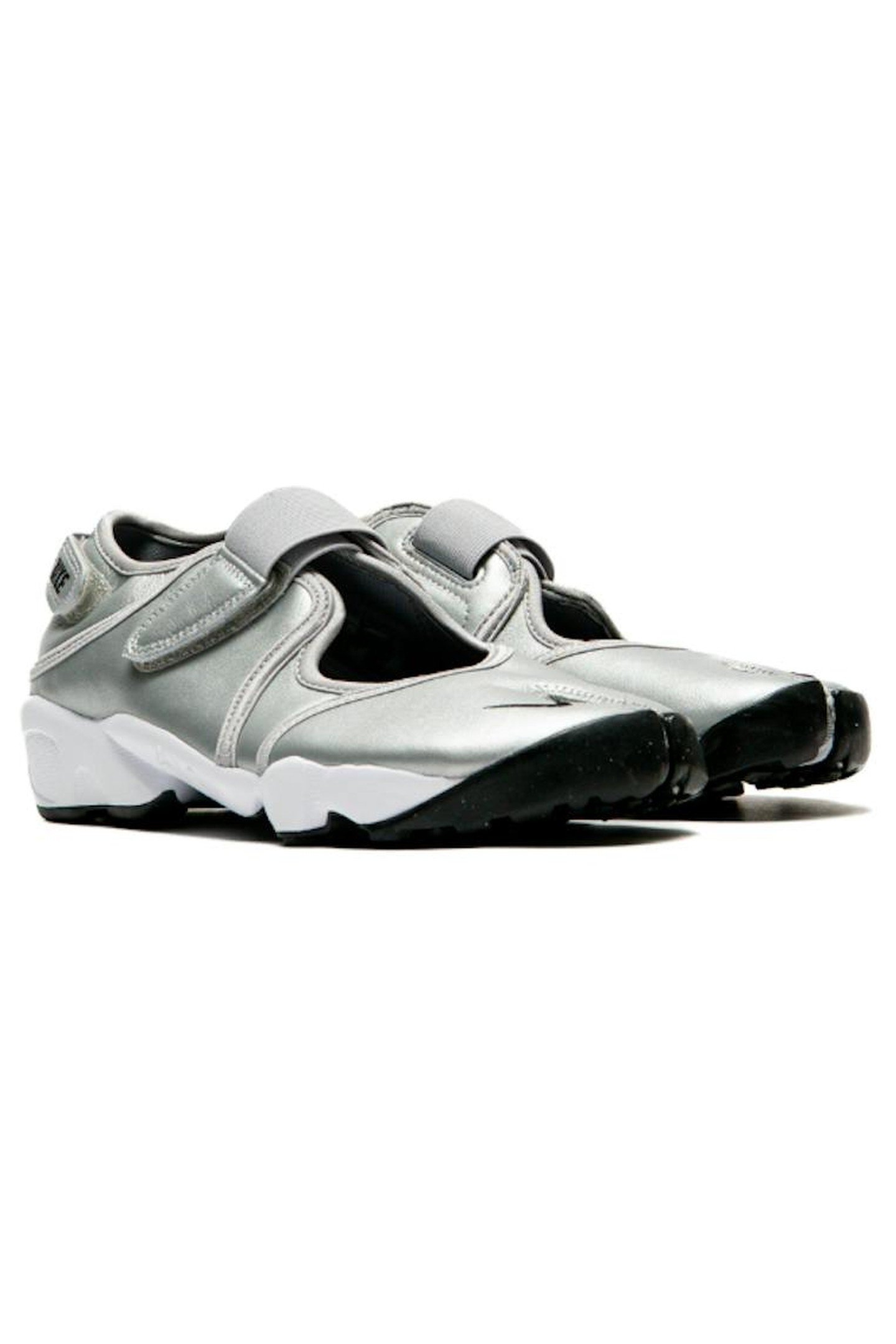 NIKE – WMNS NIKE AIR RIFT 3