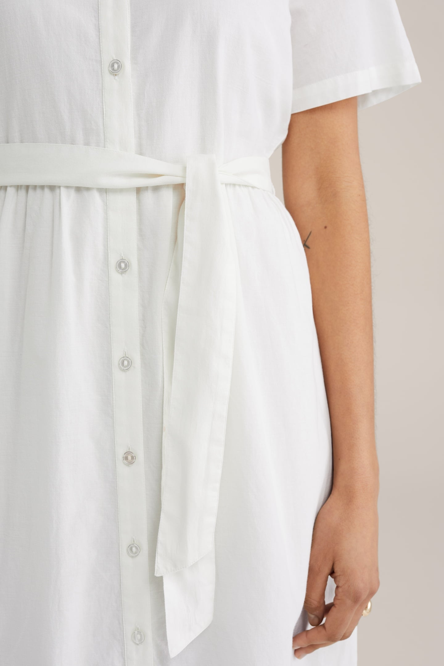 DRESS MID LENGTH WHITE 8