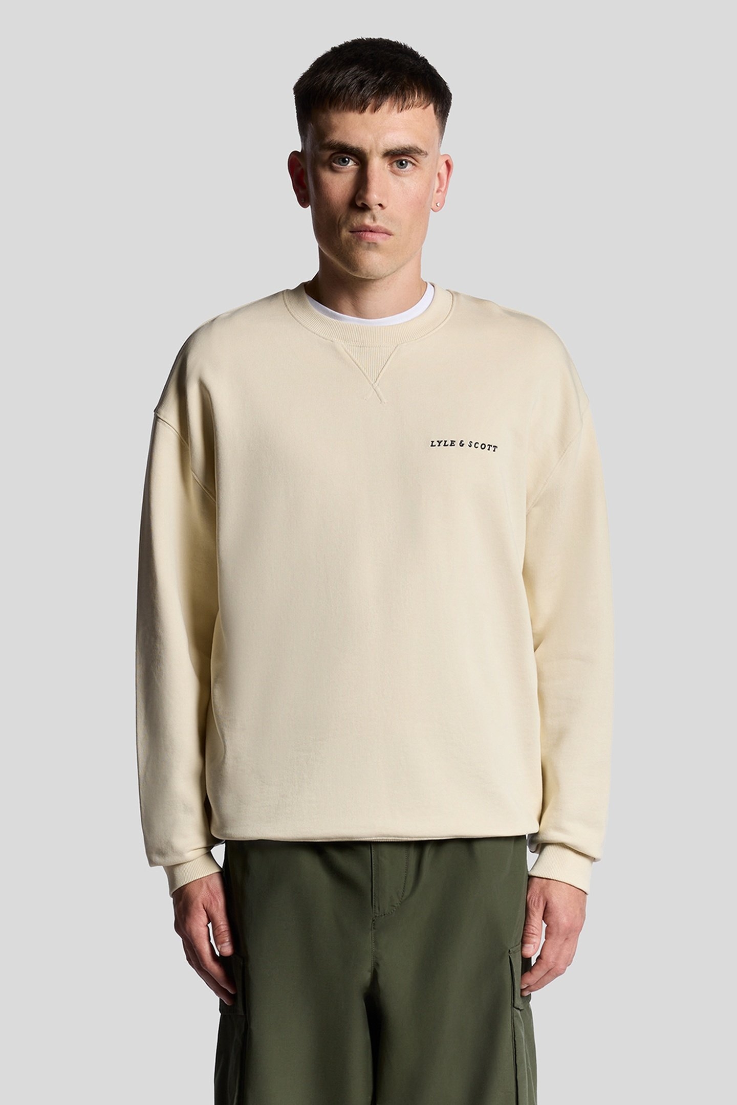 SCRIPT BRUSHBACK CREW NECK SWEATSHIRT FOAM 1