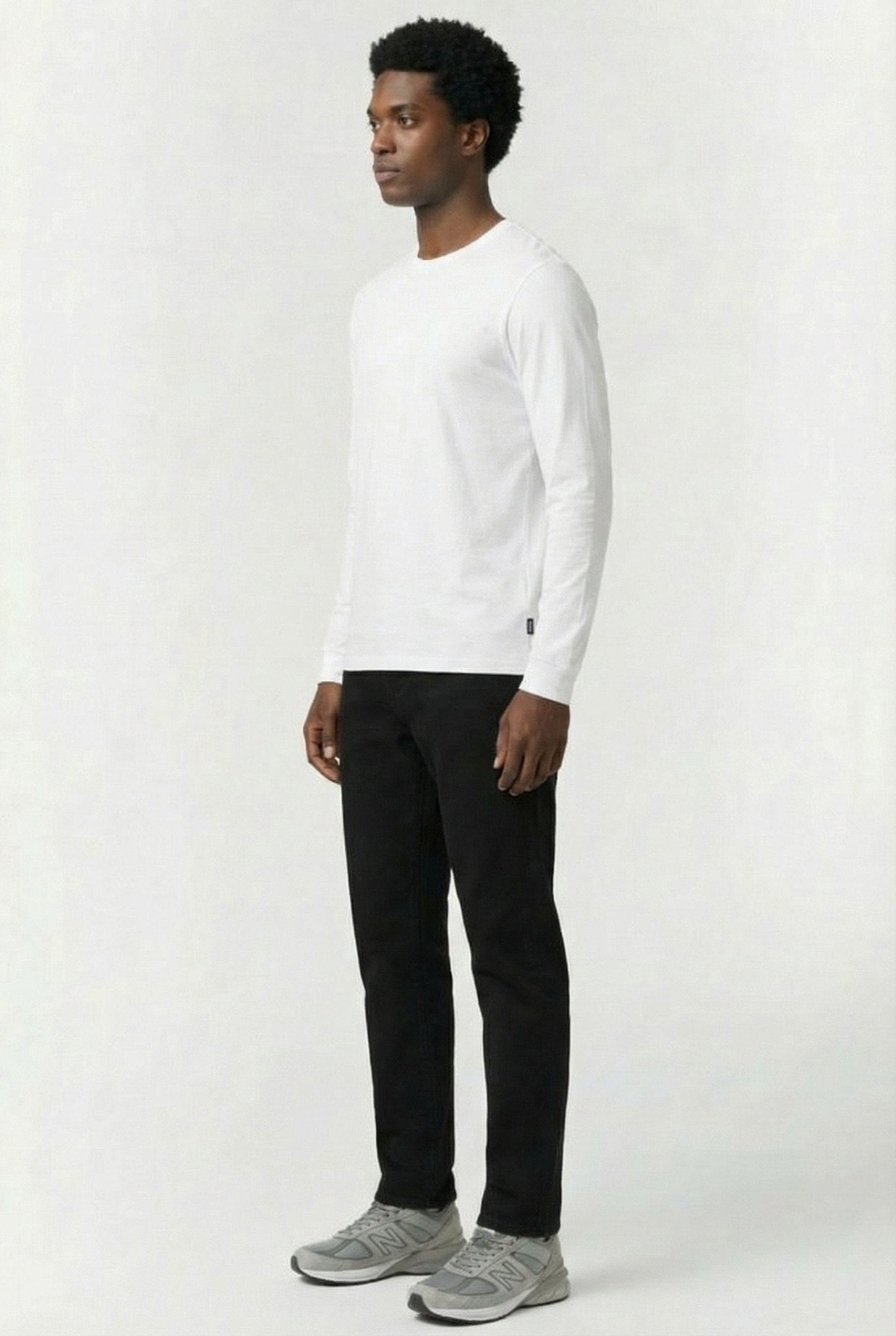 OFF THE WALL II LS WHITE 3