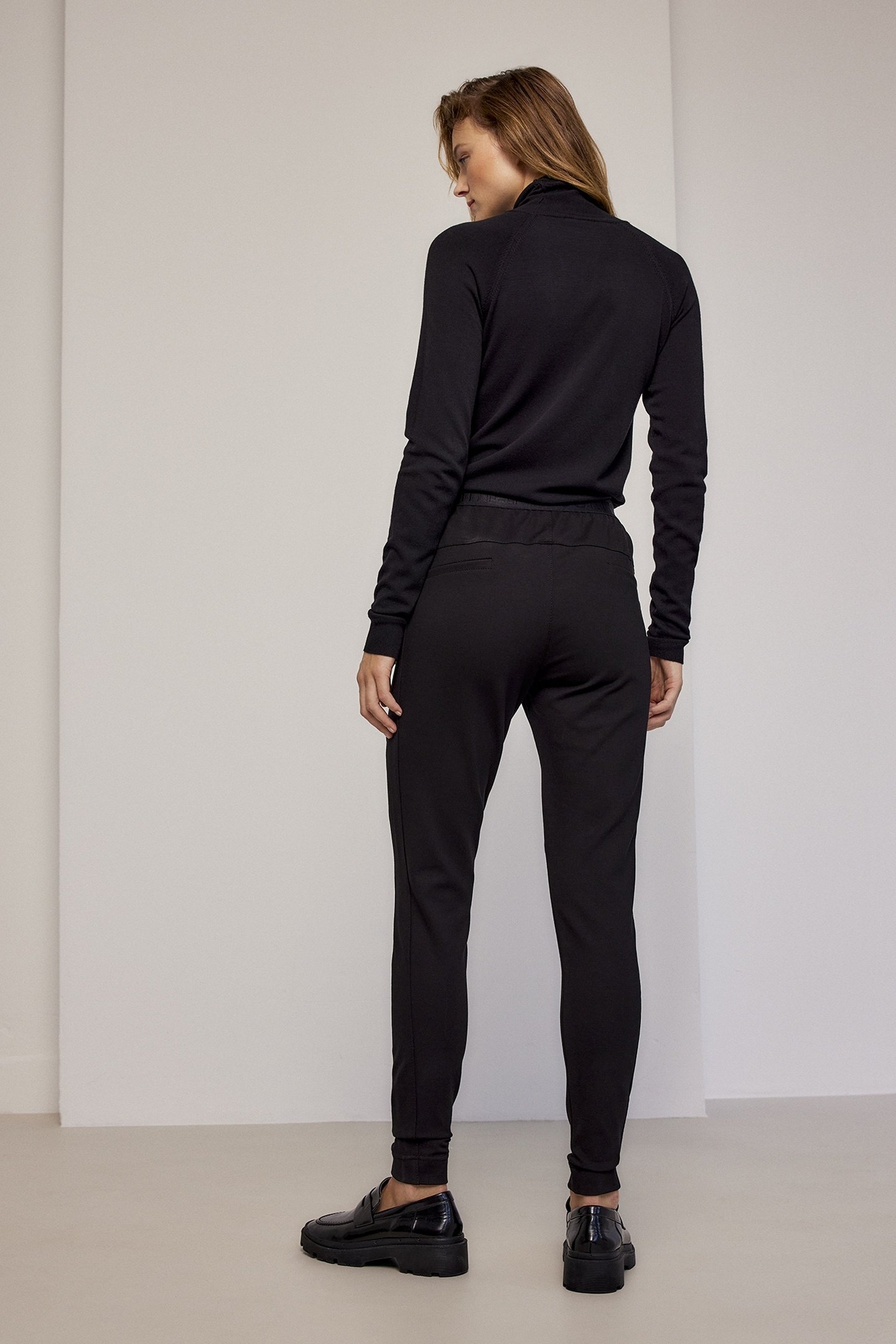 TROUSERS SPORTY PUNTO MILANO (4S1915) BLACK 2