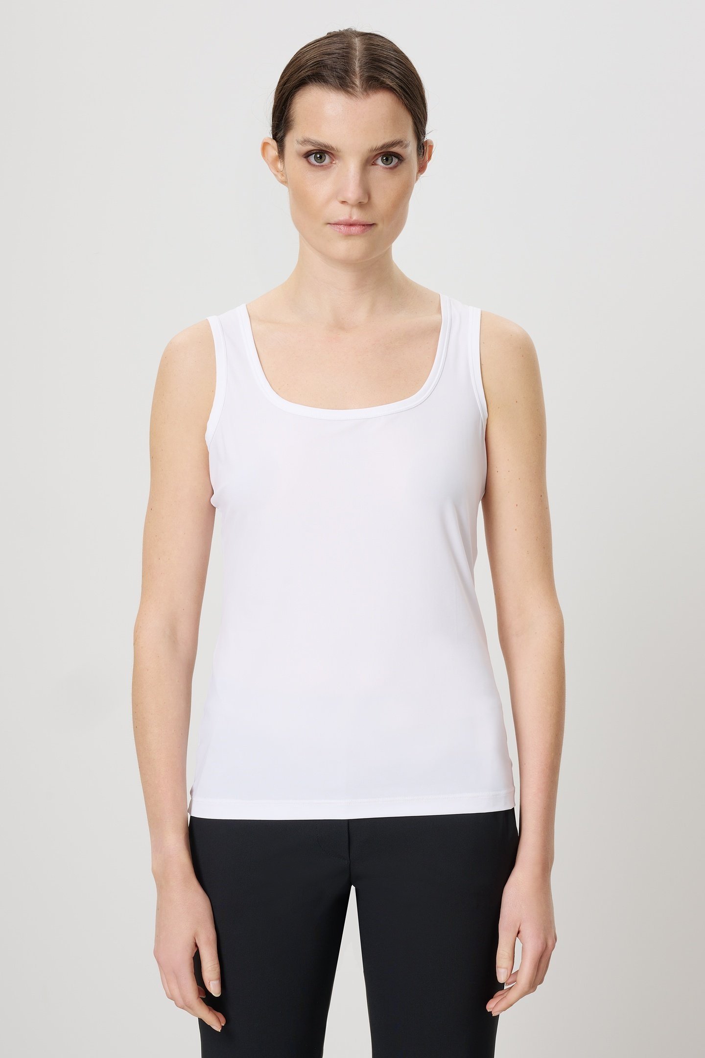 NEW TANK TOP WHITE 3