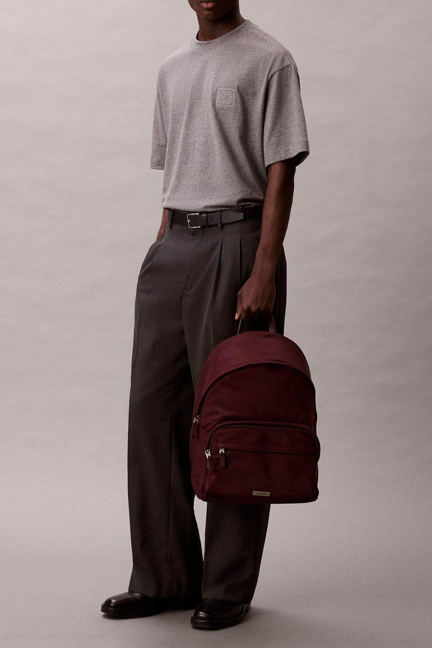 SLEEK ROUND BACKPACK DECADENT CHOCOLATE 1