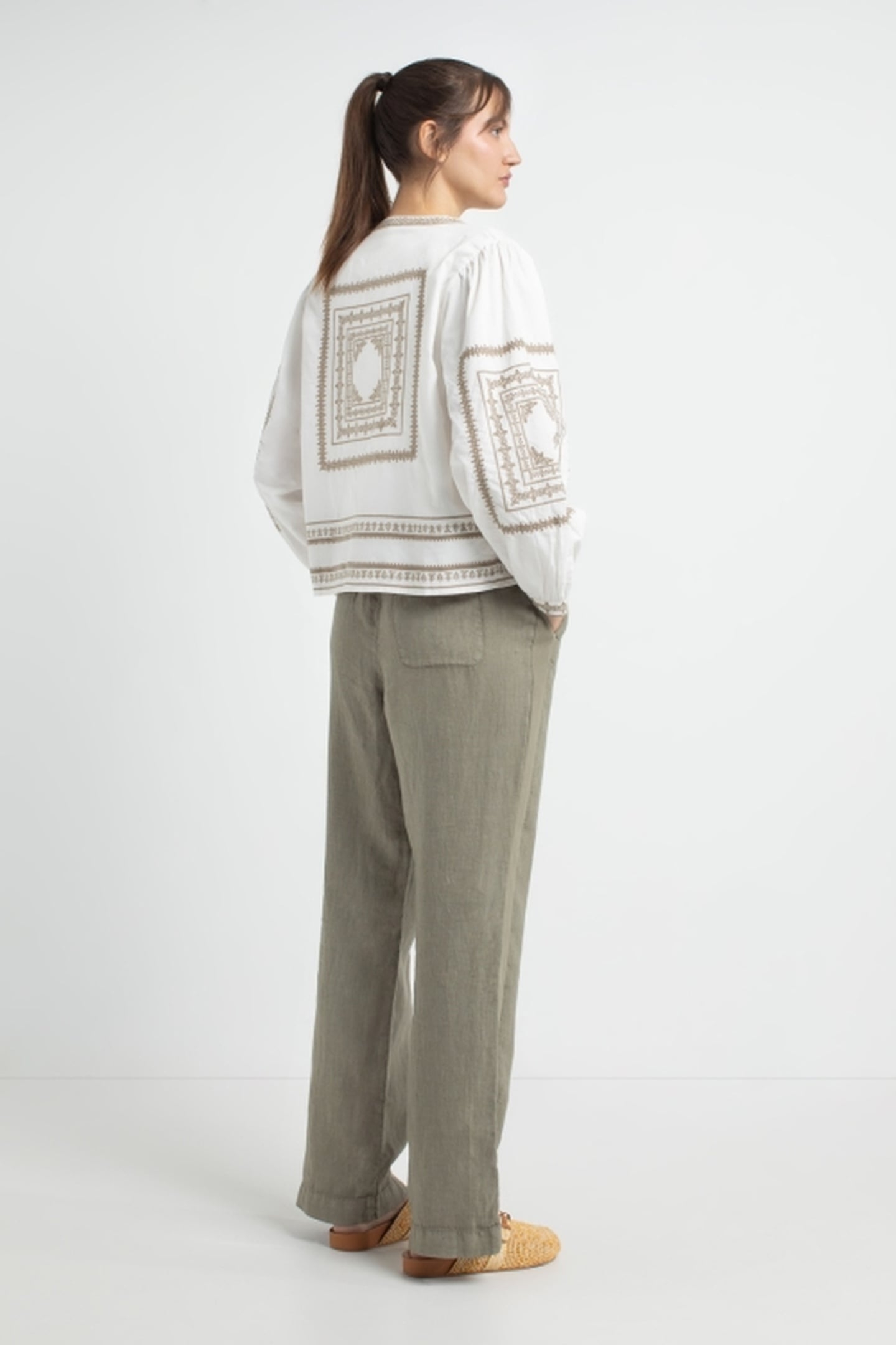 JANSJE BLOUSE LIGHT OLIVE 3