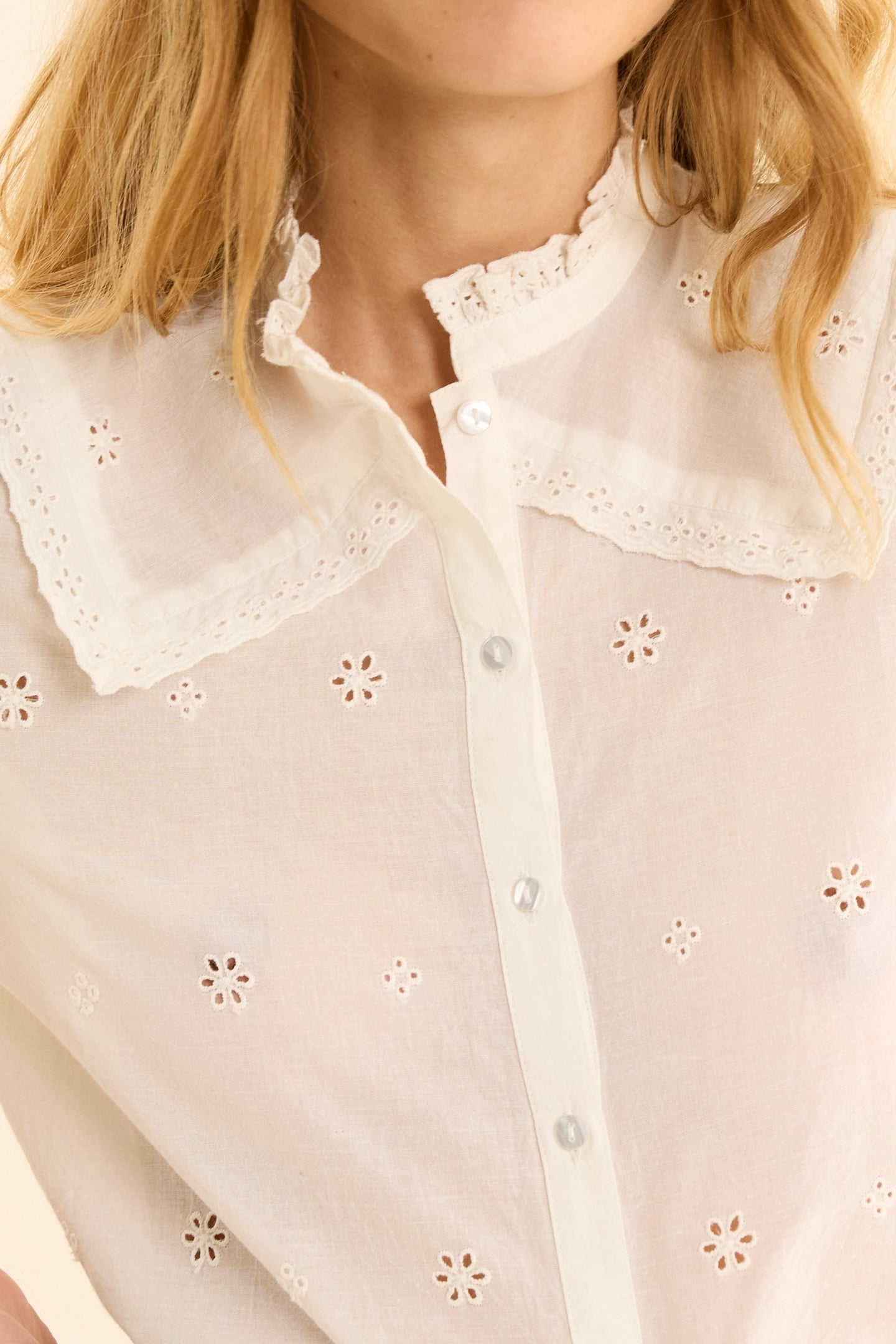 ECRU EYELET EMBROIDERY SHIRT, STITCHED COLLAR ECRU 6