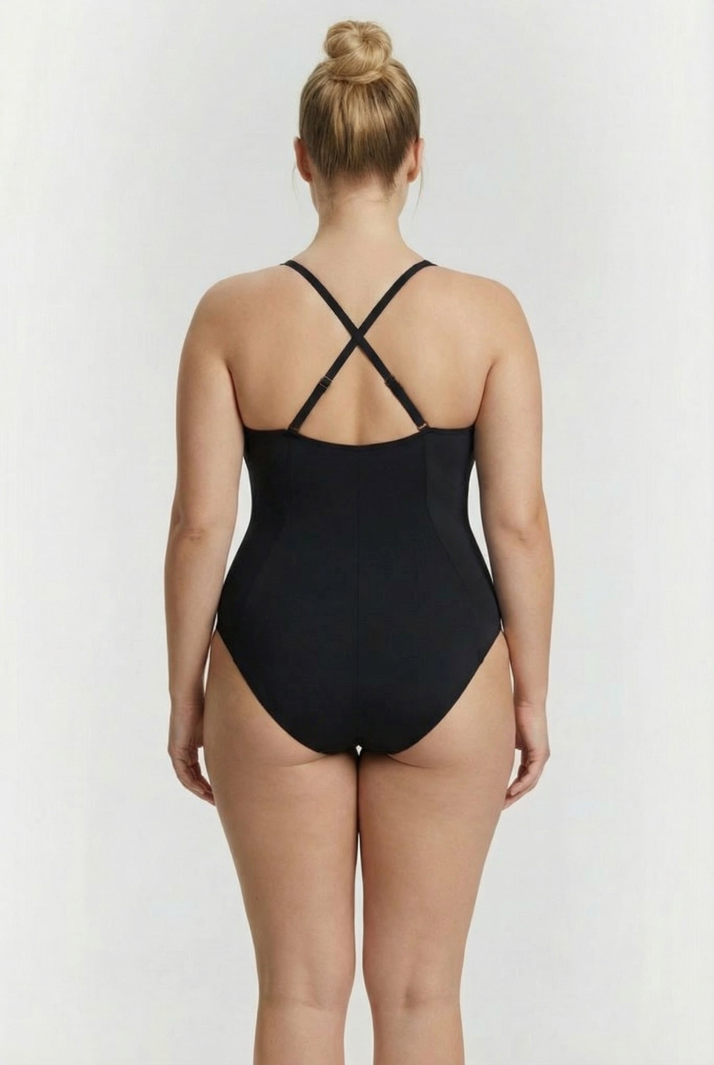 W ISABEL LIGHT CROSS BACK ONE PIECE PLUS BLACK-WHITE 2