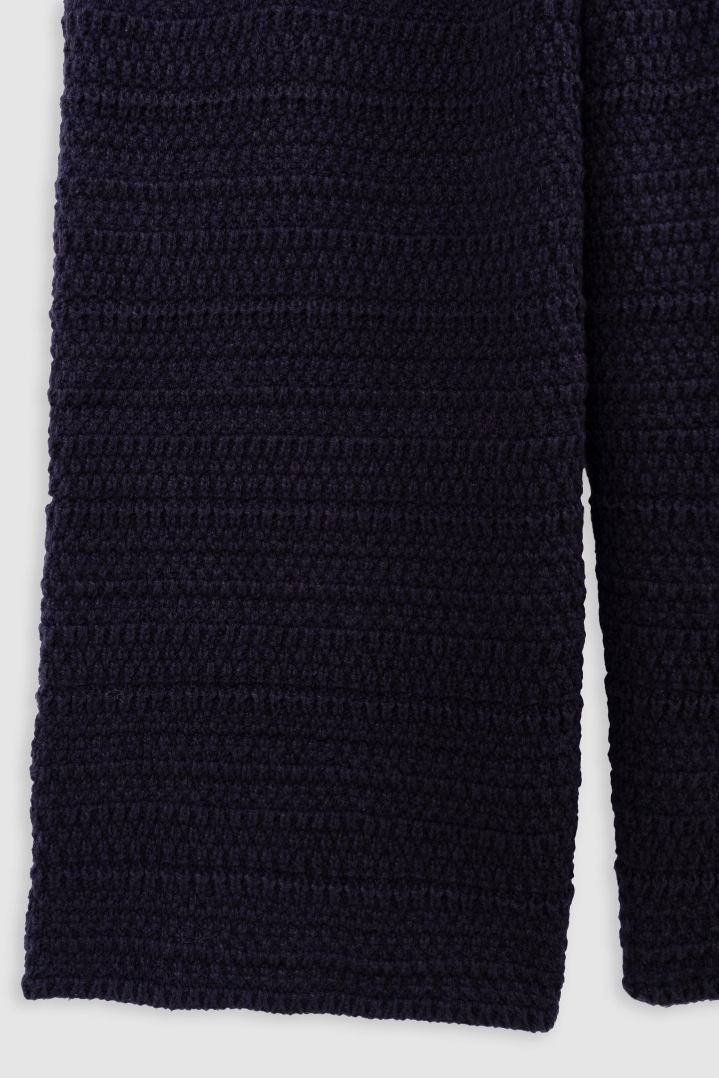 NAVY KNITTED PANTS 4
