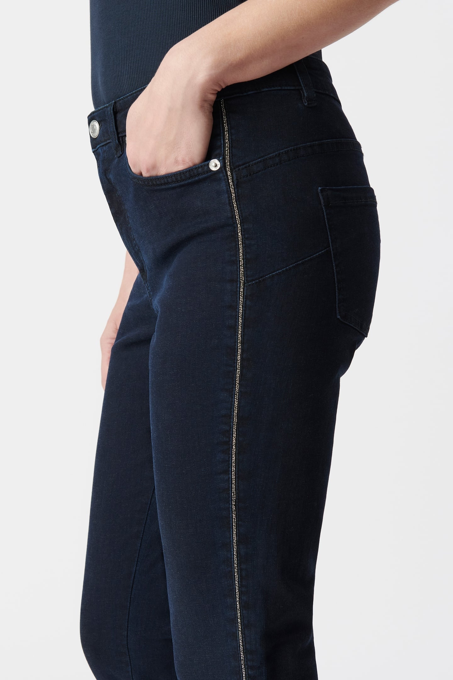 DARK BLUE SLIM JEANS WITH ROXANNE CHAIN MOTIF ON SIDES 5