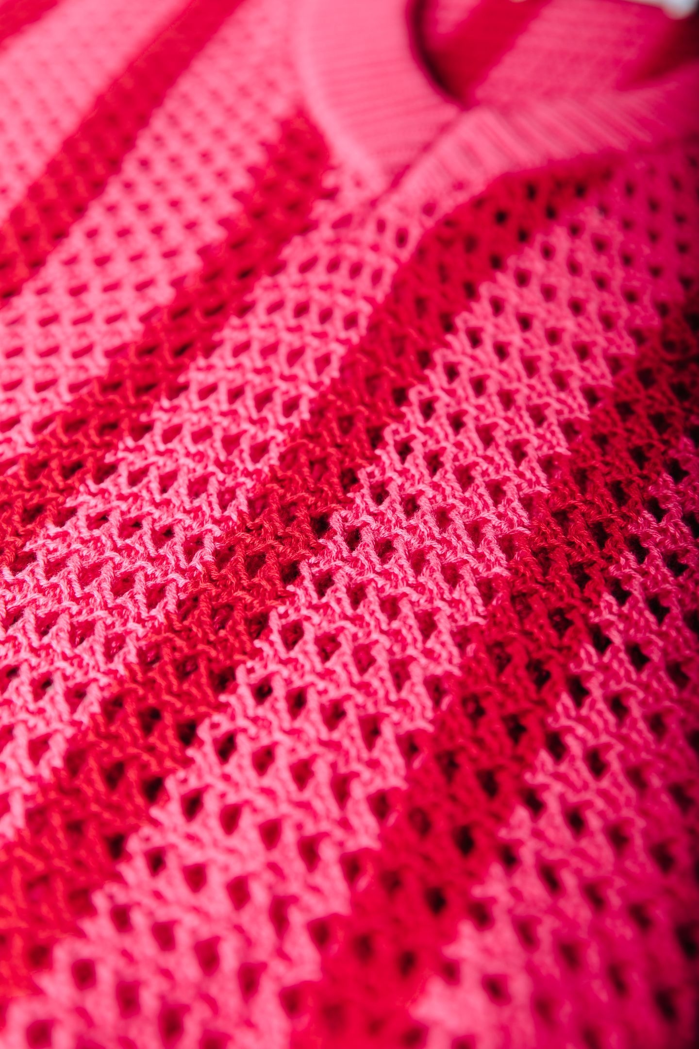 LIZZA CROCHET STRIPE V-NECK SWEATER MEDIUM BRIGHT PINK 4