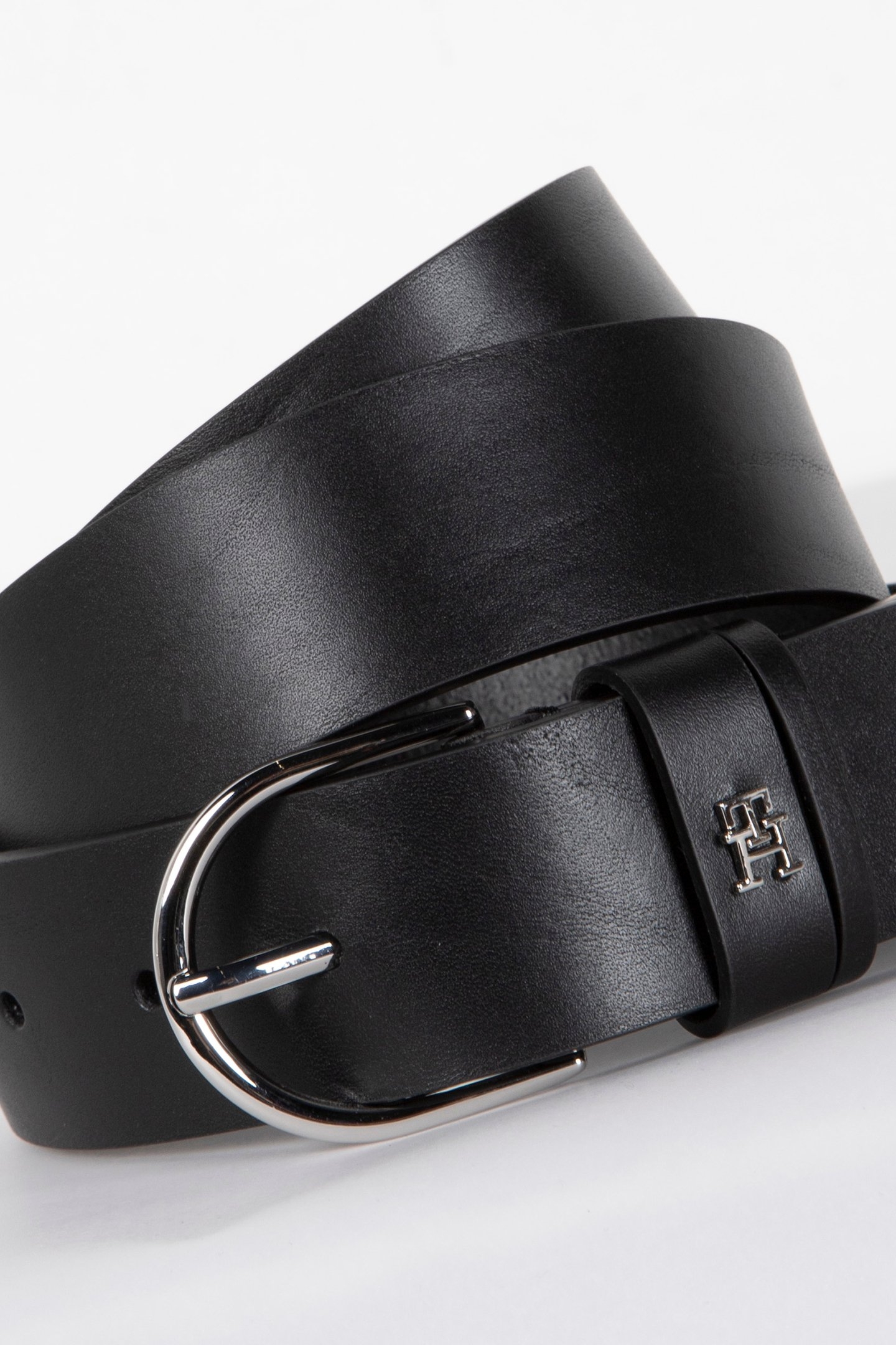 ESSENTIAL EFFORTLESS ADJUSTABLE BELT BLACK 3