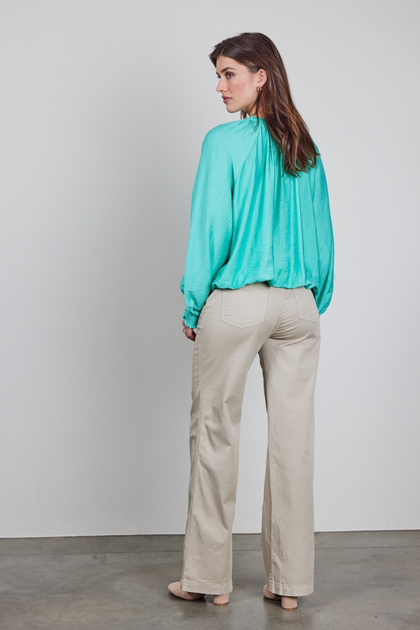 WIDE LEG PANTS ROYCE IN LIGHT SILVER 5