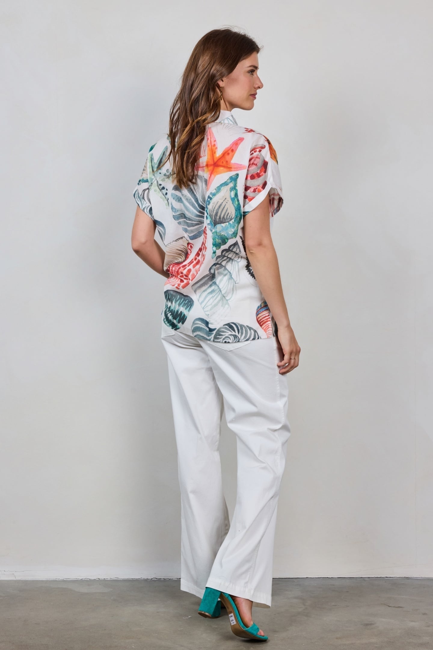 LOOSE BLOUSE SIERRA IN OFFWHITE WITH OCEAN TREASURES XL PRIN 3