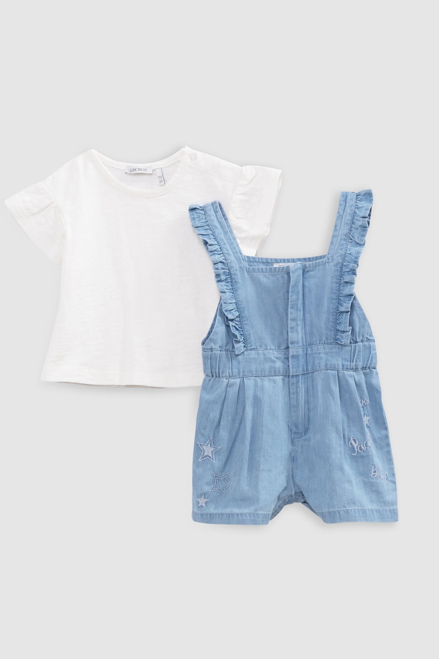 BLUE OVERALLS AND ECRU T-SHIRT SET 5