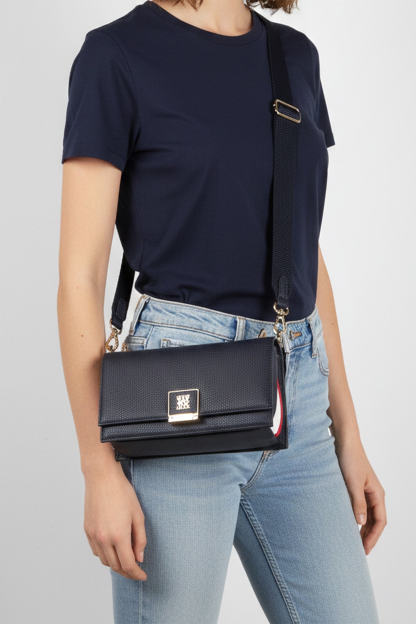 HER MED CROSSOVER SPACE BLUE 1