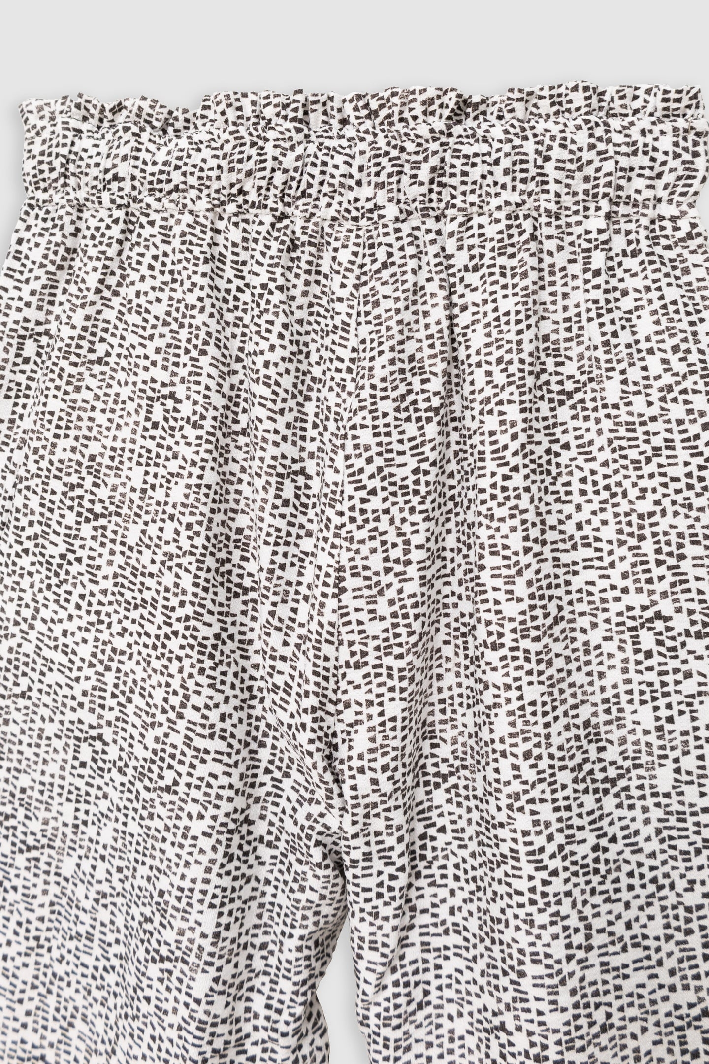 BLACK GRAPHIC PANTS 5