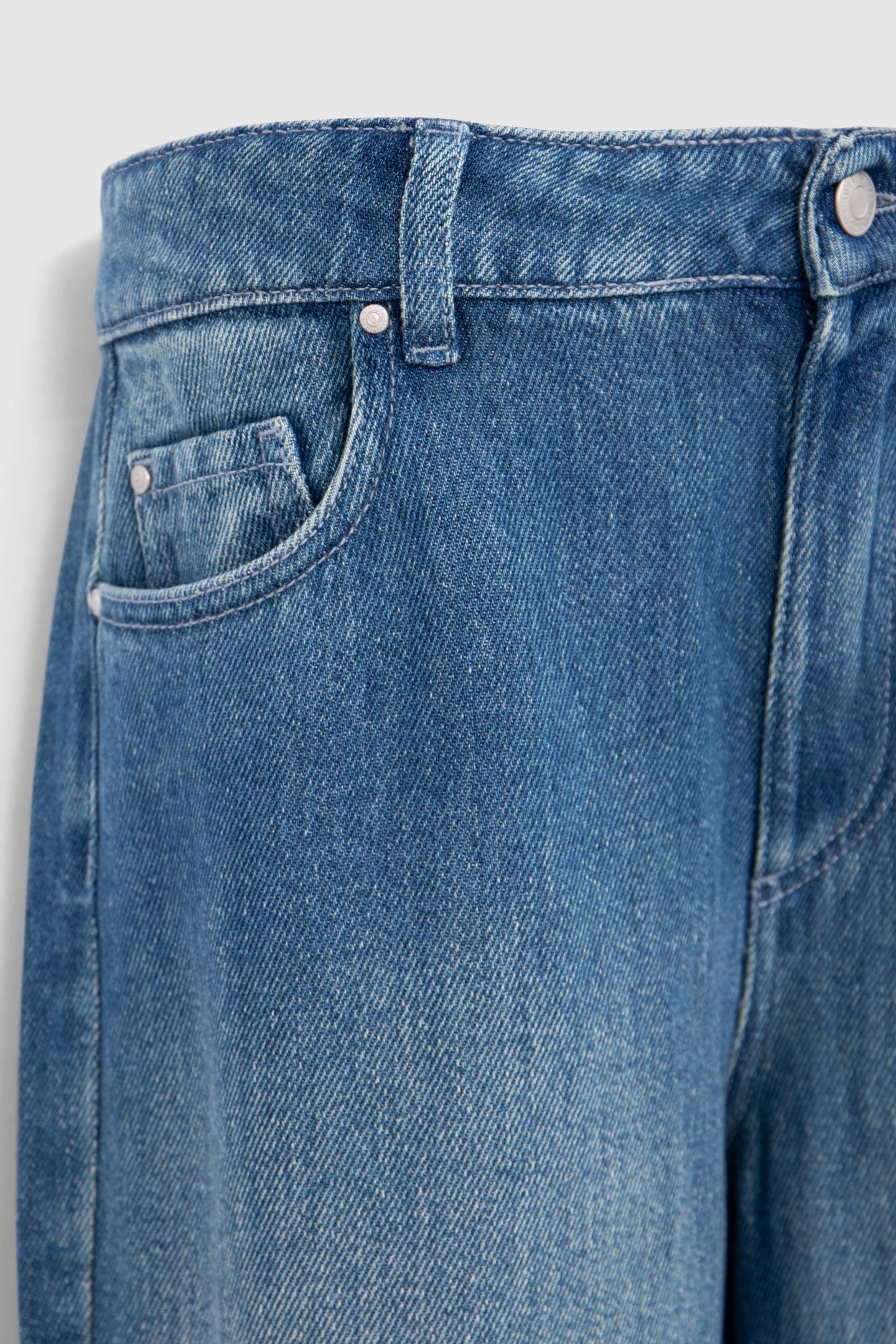 HIGH-WAISTED WIDE-LEG DENIM 8