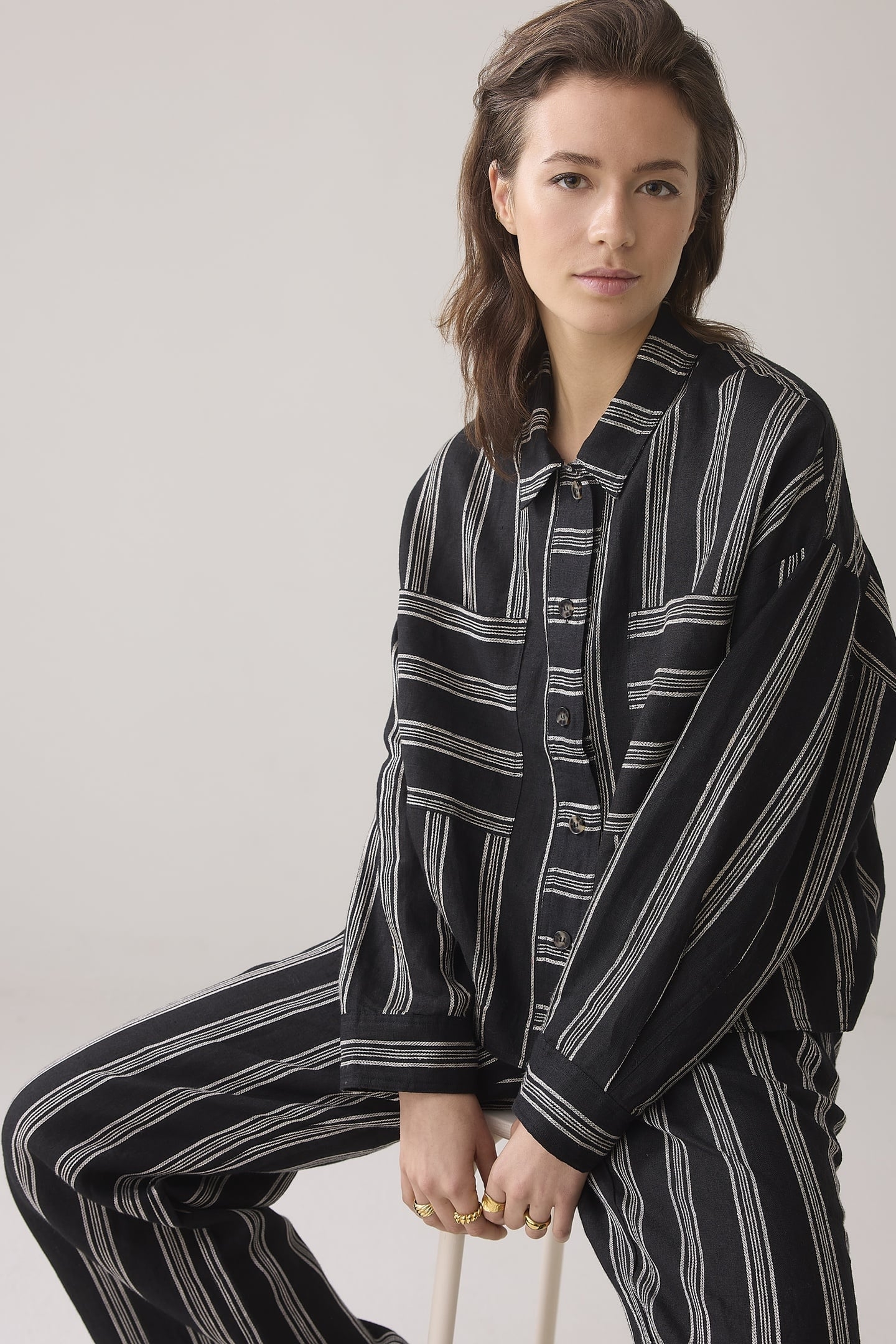 BLOUSE LINEN STRIPE BLACK 1
