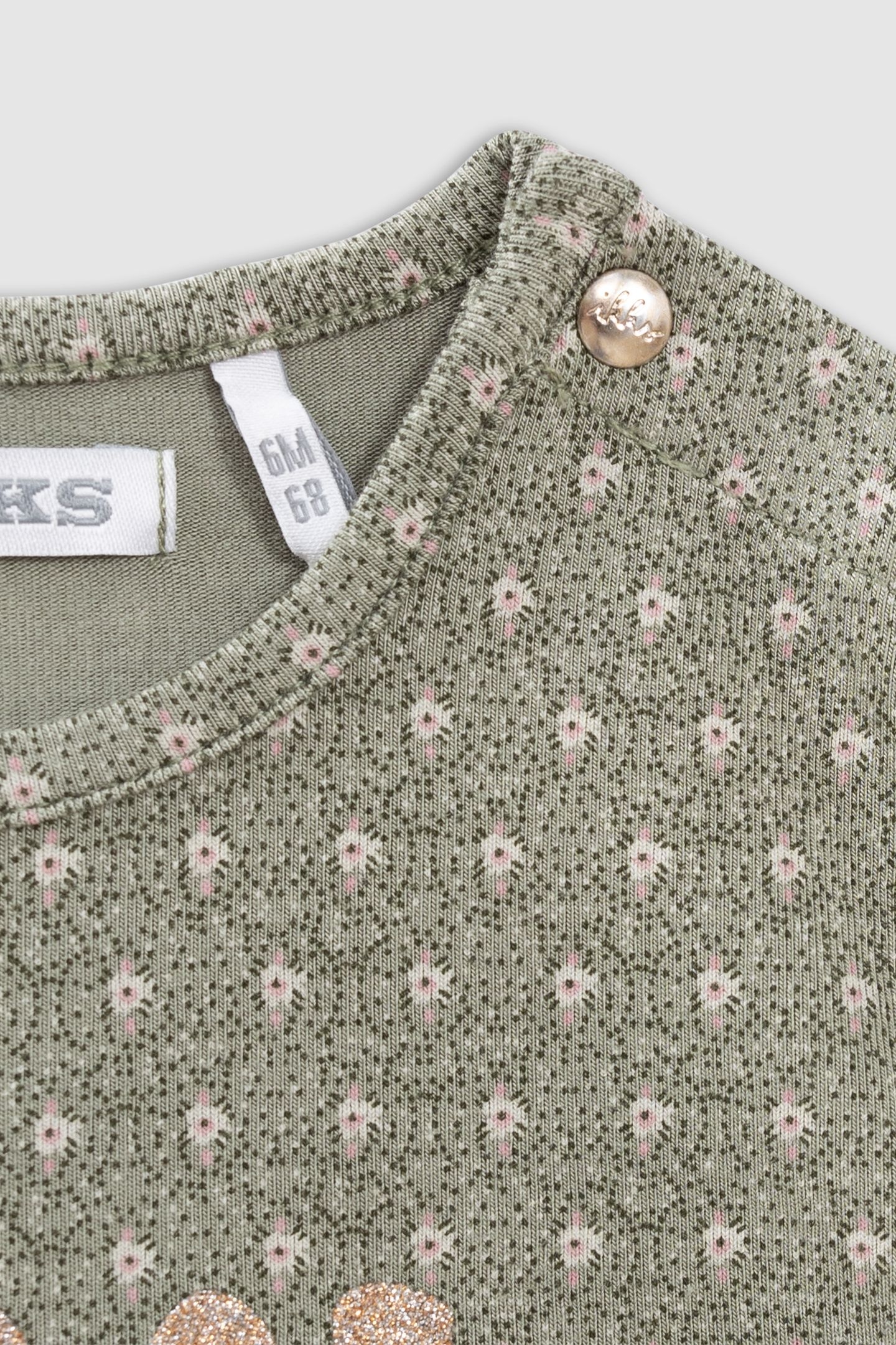 MINIMALIST GRAPHIC-PRINT KHAKI T-SHIRT 3