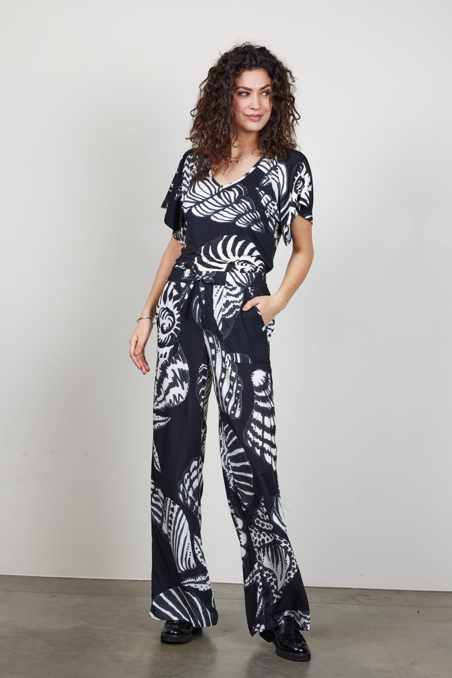 PANTS BREEZER PRINT IN BLACK WITH SHELL SYMPHONY XXL PRINT 1