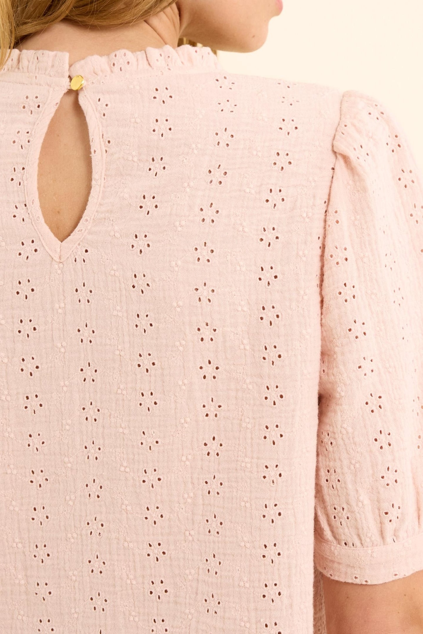 PINK TOP WITH BRODERIE ANGLAISE AND LACE PINK 6