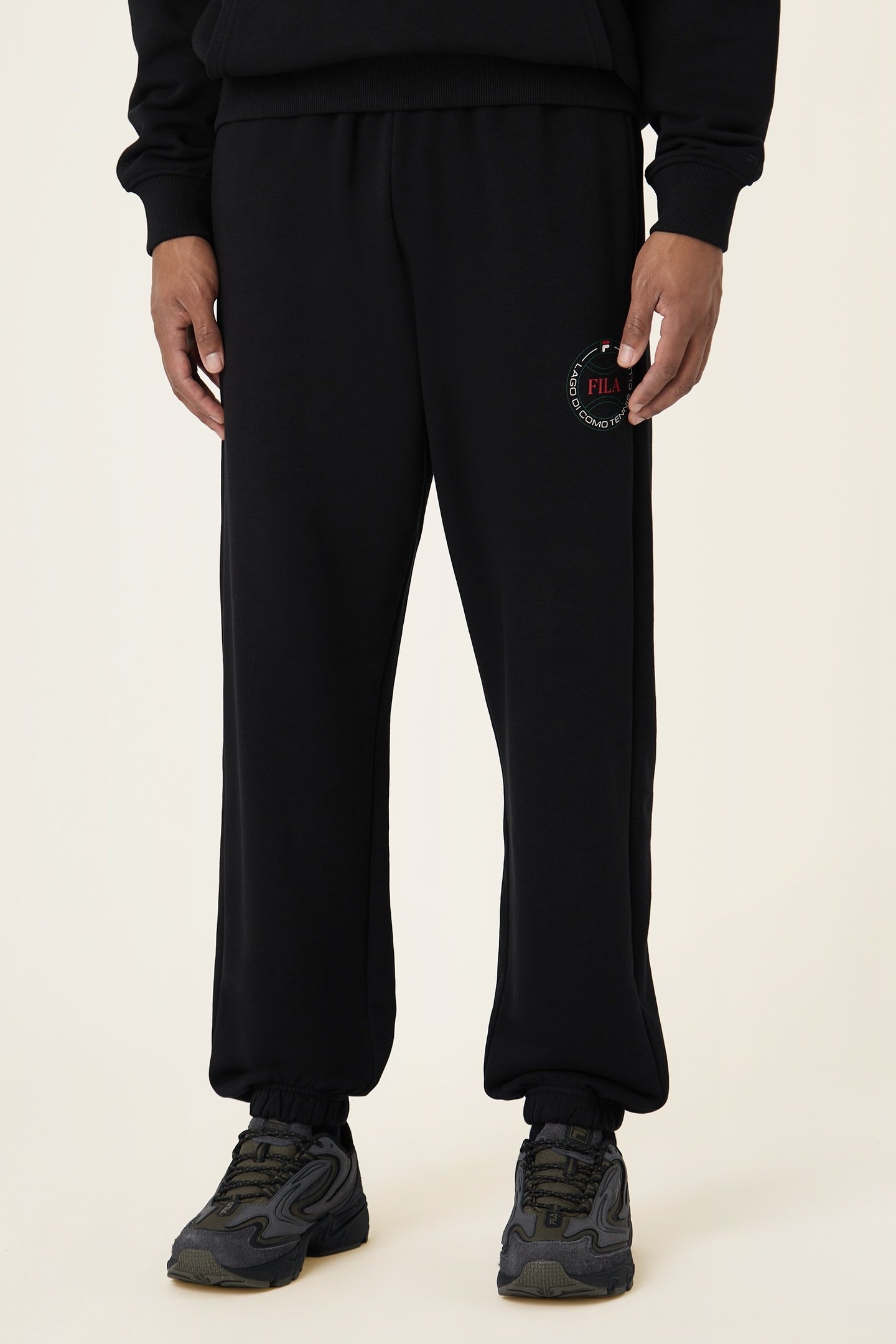 PARELLA RELAXED GRAPHIC SWEATPANTS BLACK 1
