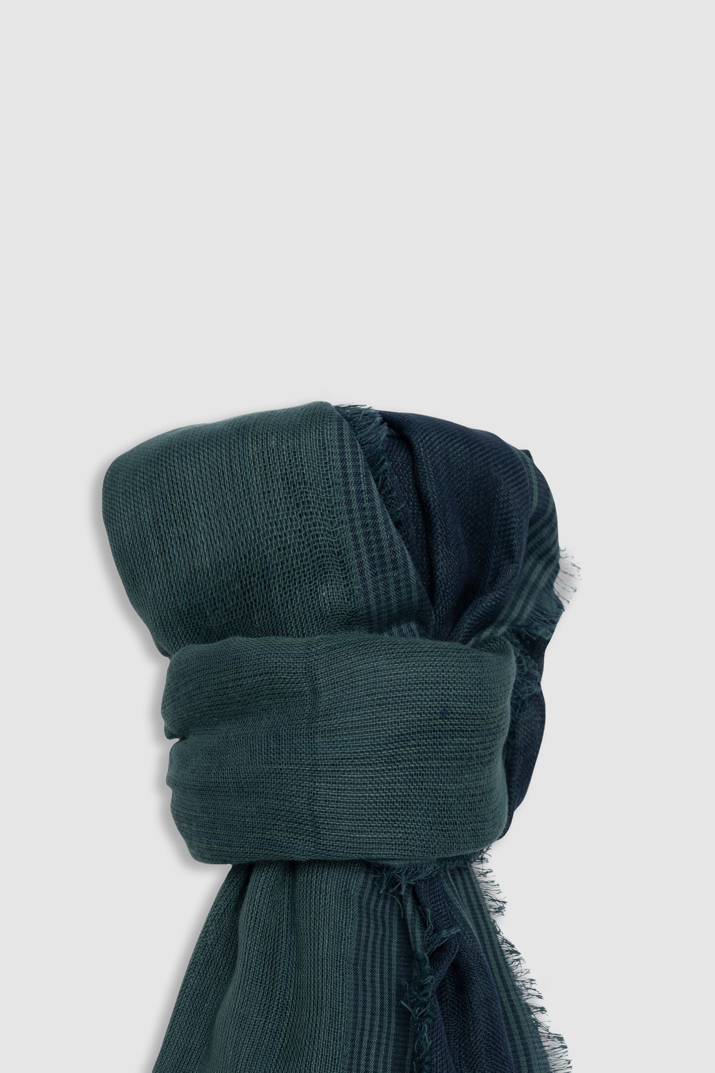 NAVY DOUBLE-SIDED SCARF 2