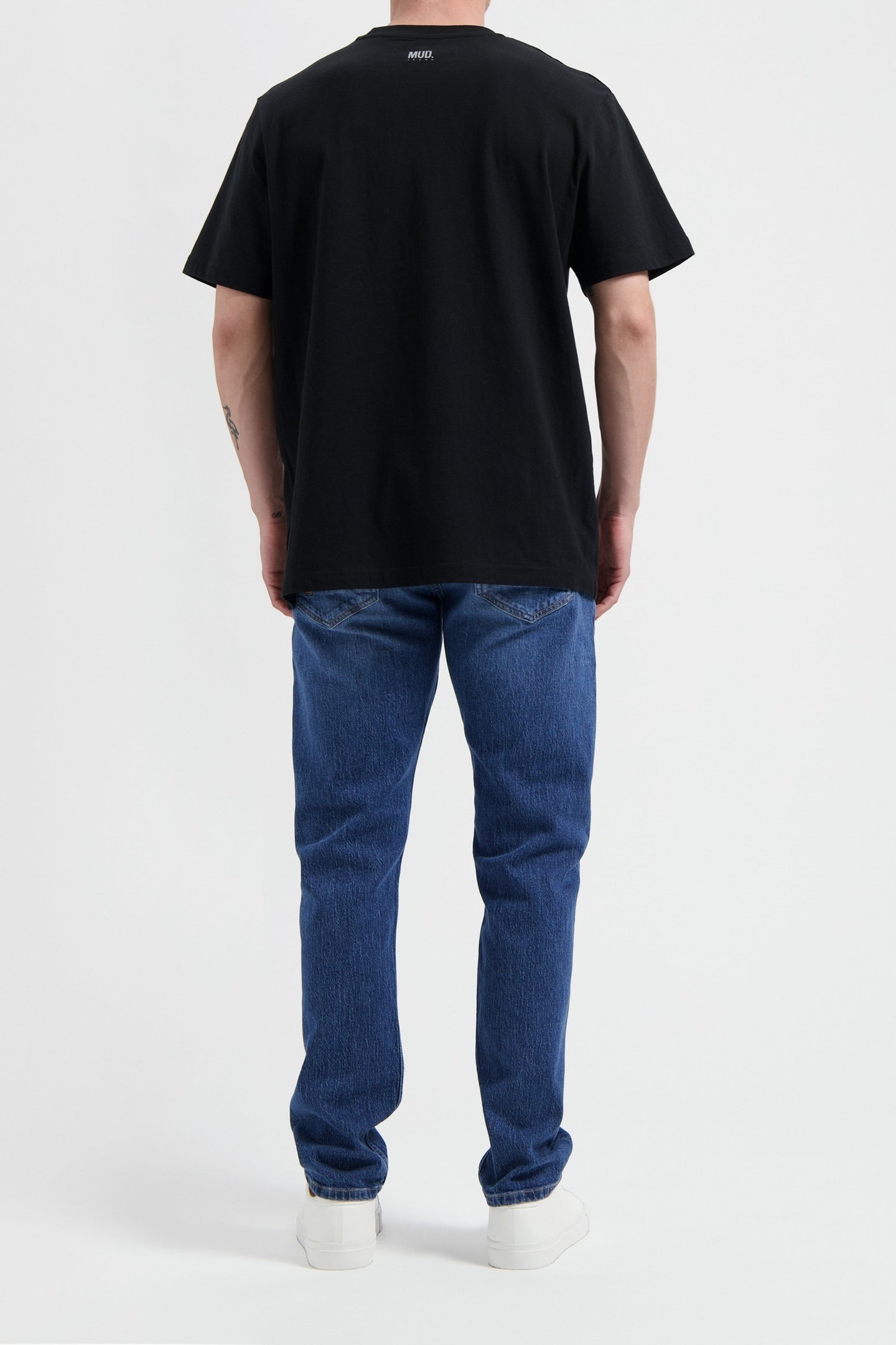 ROBIN TEE BLACK 7