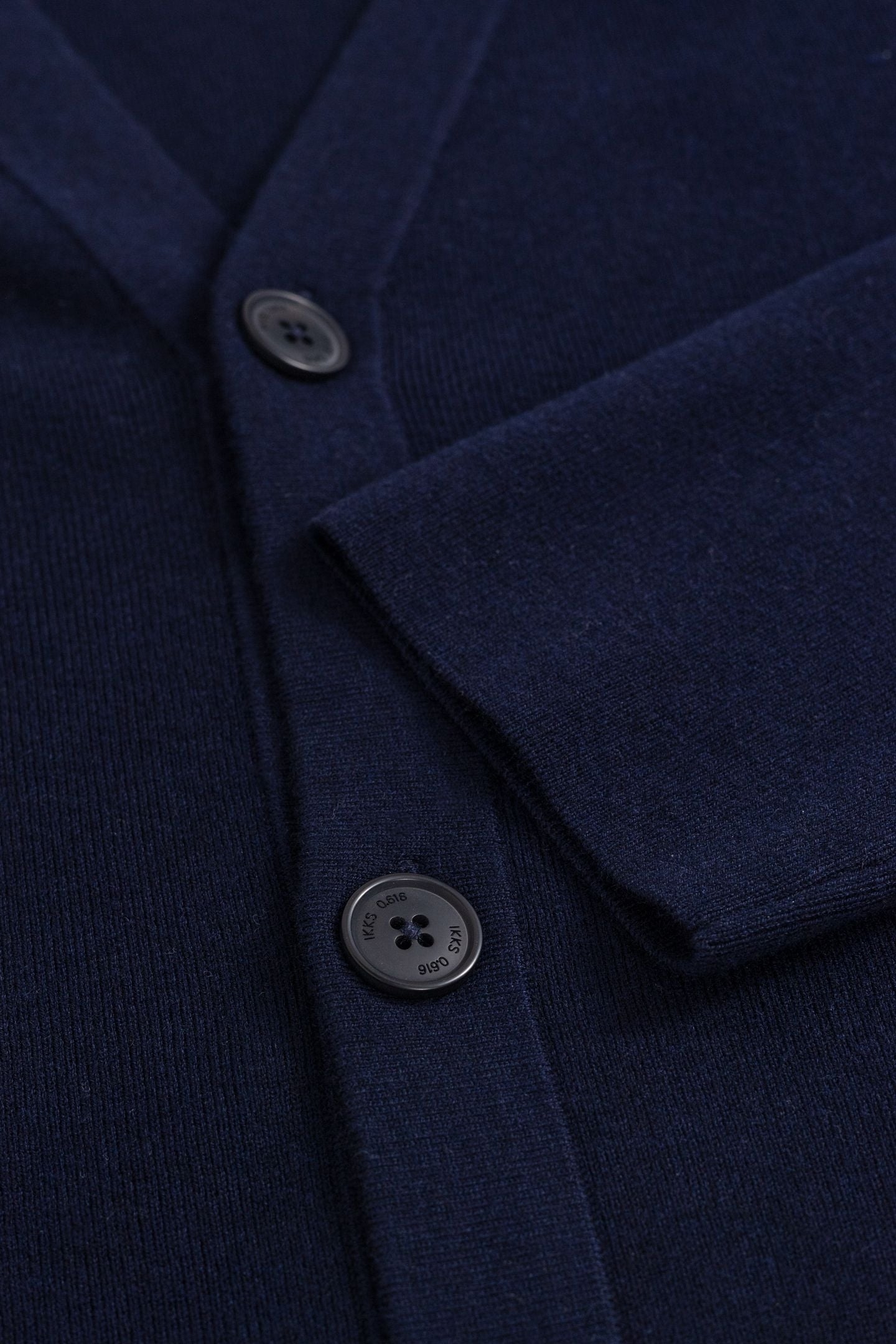 NAVY KNIT V-NECK CARDIGAN 7