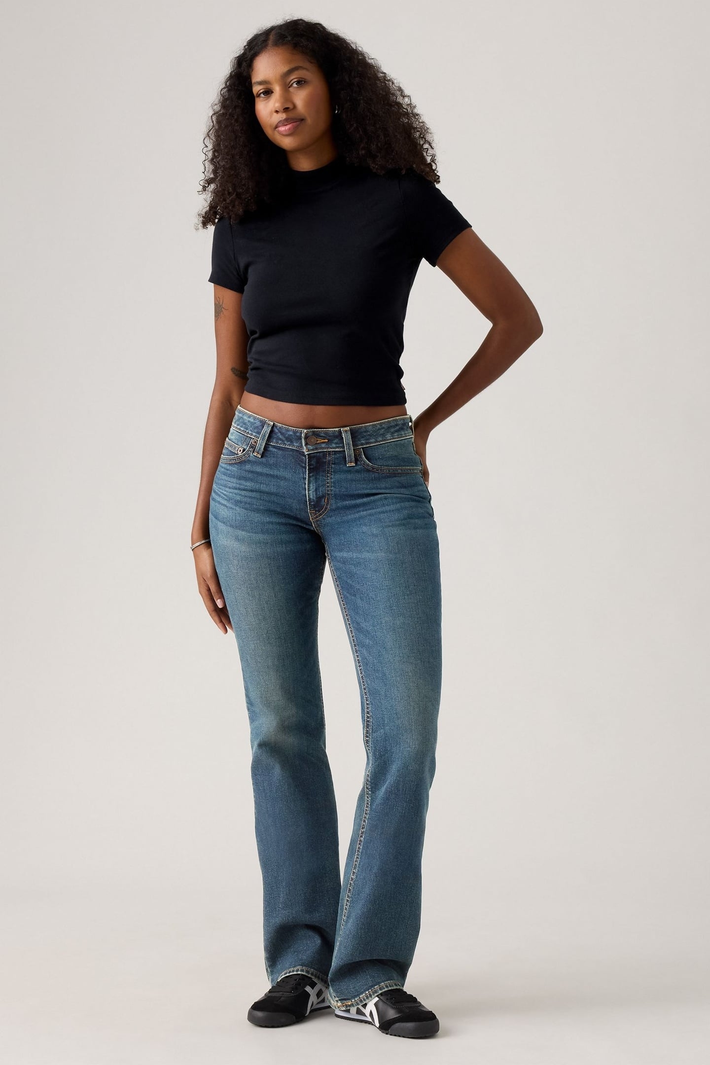 SUPERLOW BOOT SHOW ON THE ROAD 2