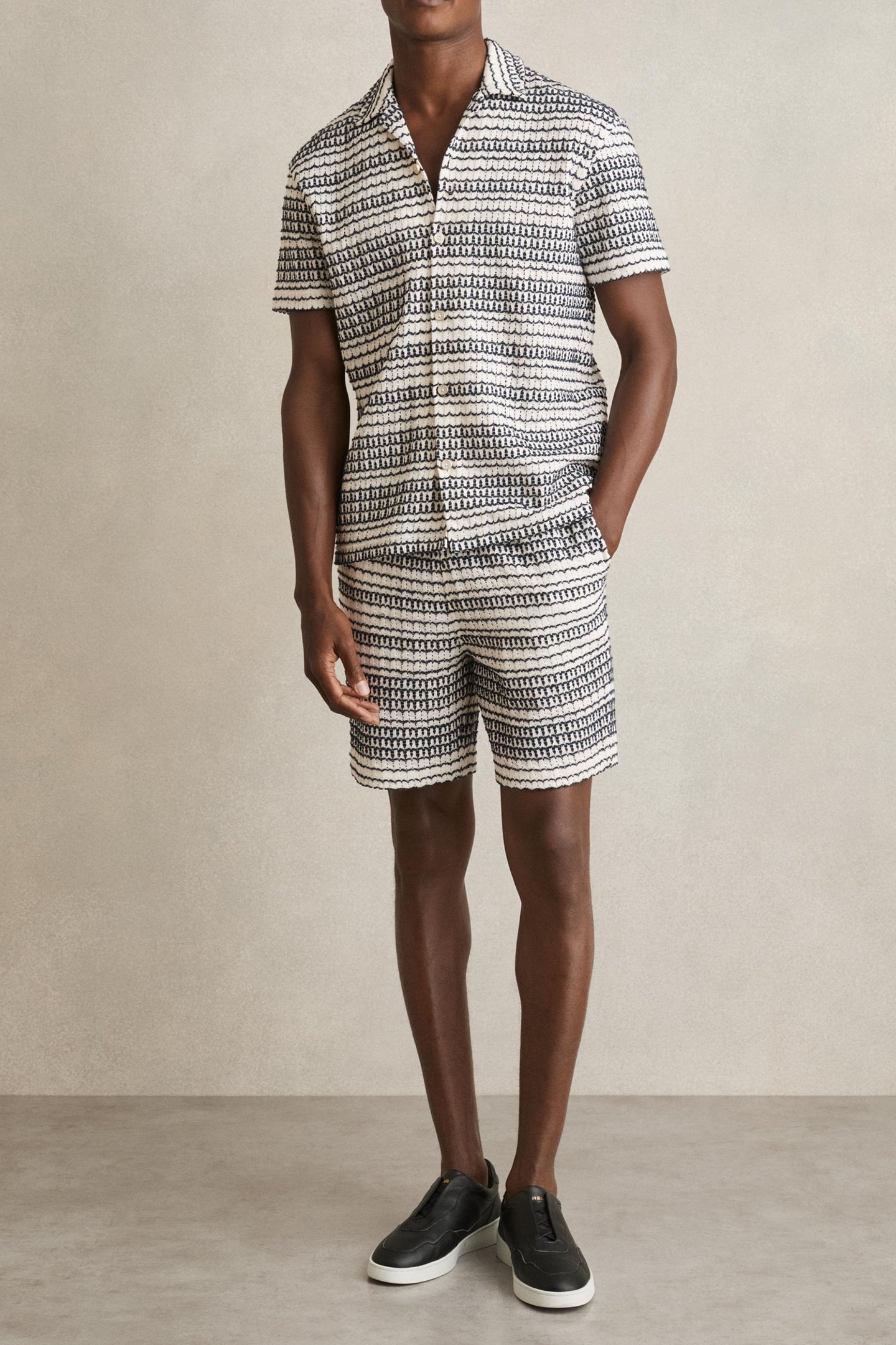 SS EMBROIDERED CROCHET CUBAN SHIRT WHITE/BLACK 2