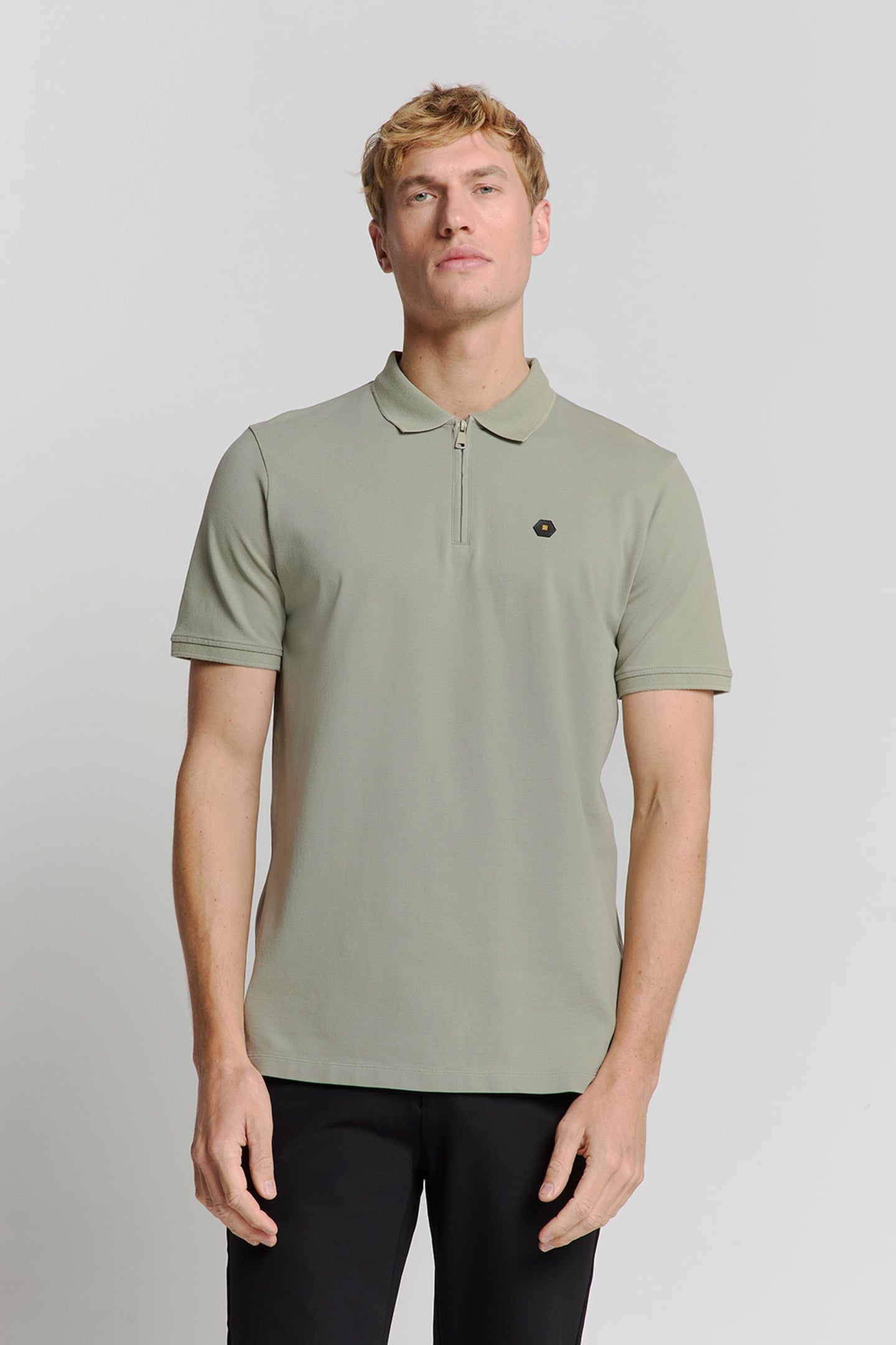POLO ZIP PIQUE GARMENT DYED SMOKE 1