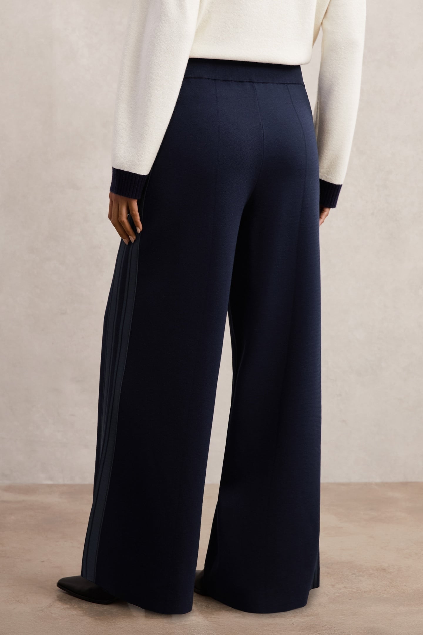 KNITTED WIDE LEG SIDE STRIPE TROUSER NAVY 2