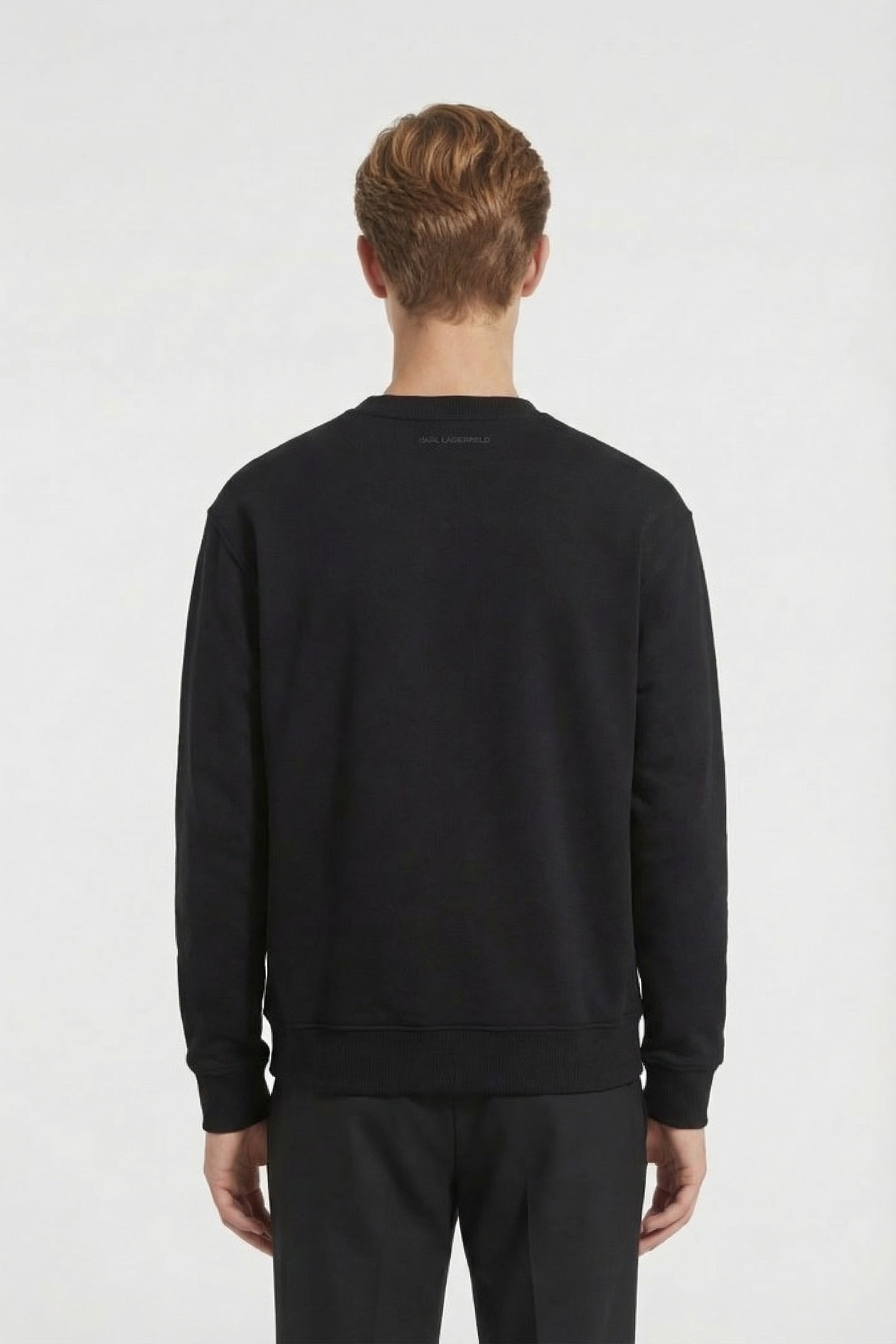 BLACK SWEAT CREWNECK 2