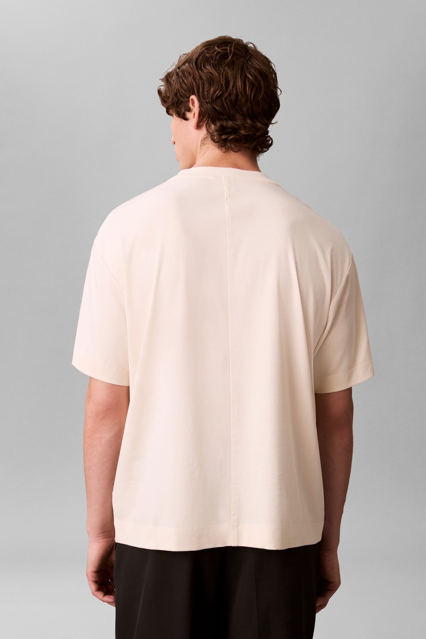 SS RELAXED PREMIUM TEE ANTIQUE WHITE 2