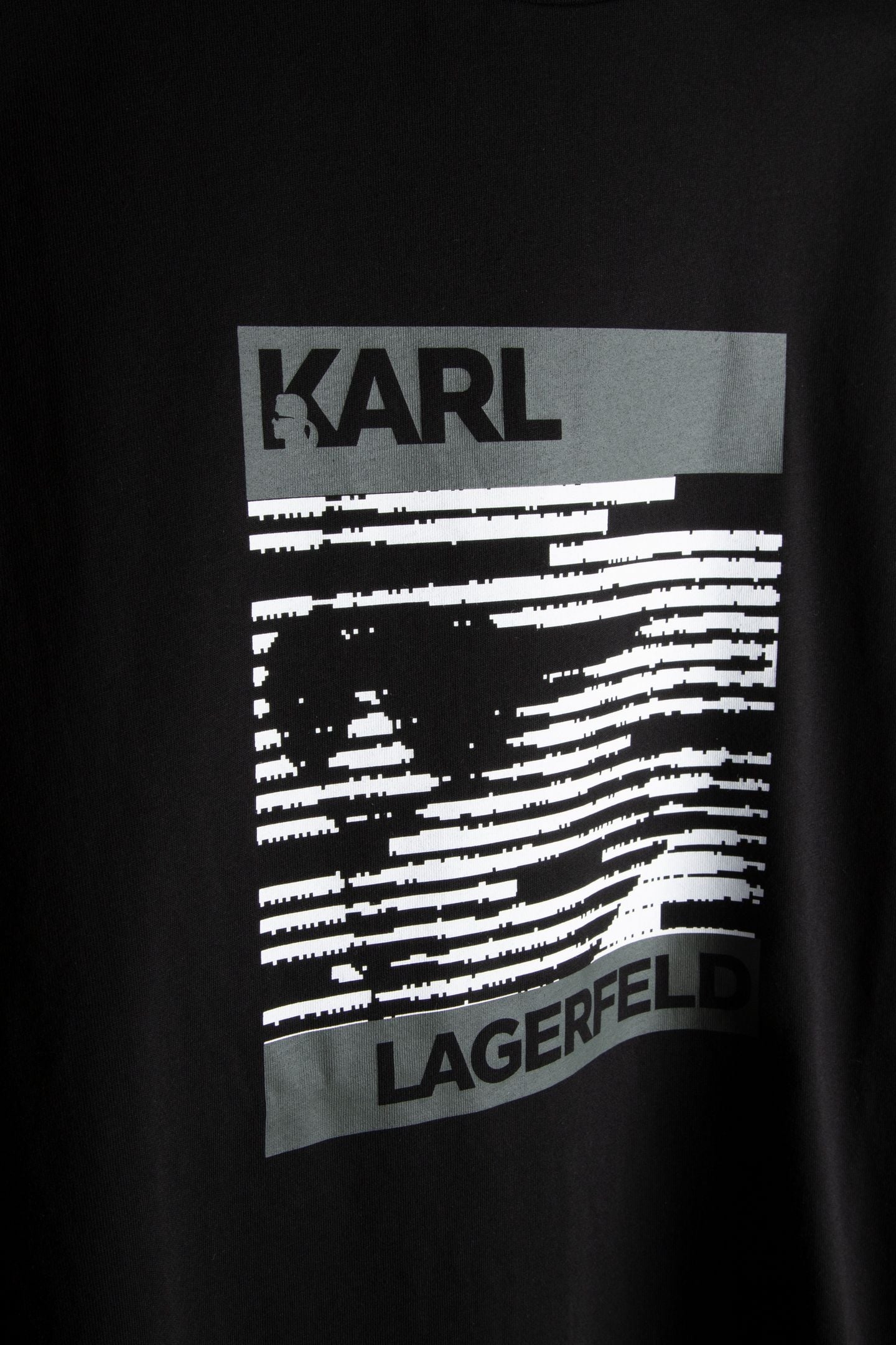 BLACK T-SHIRT CREWNECK 4