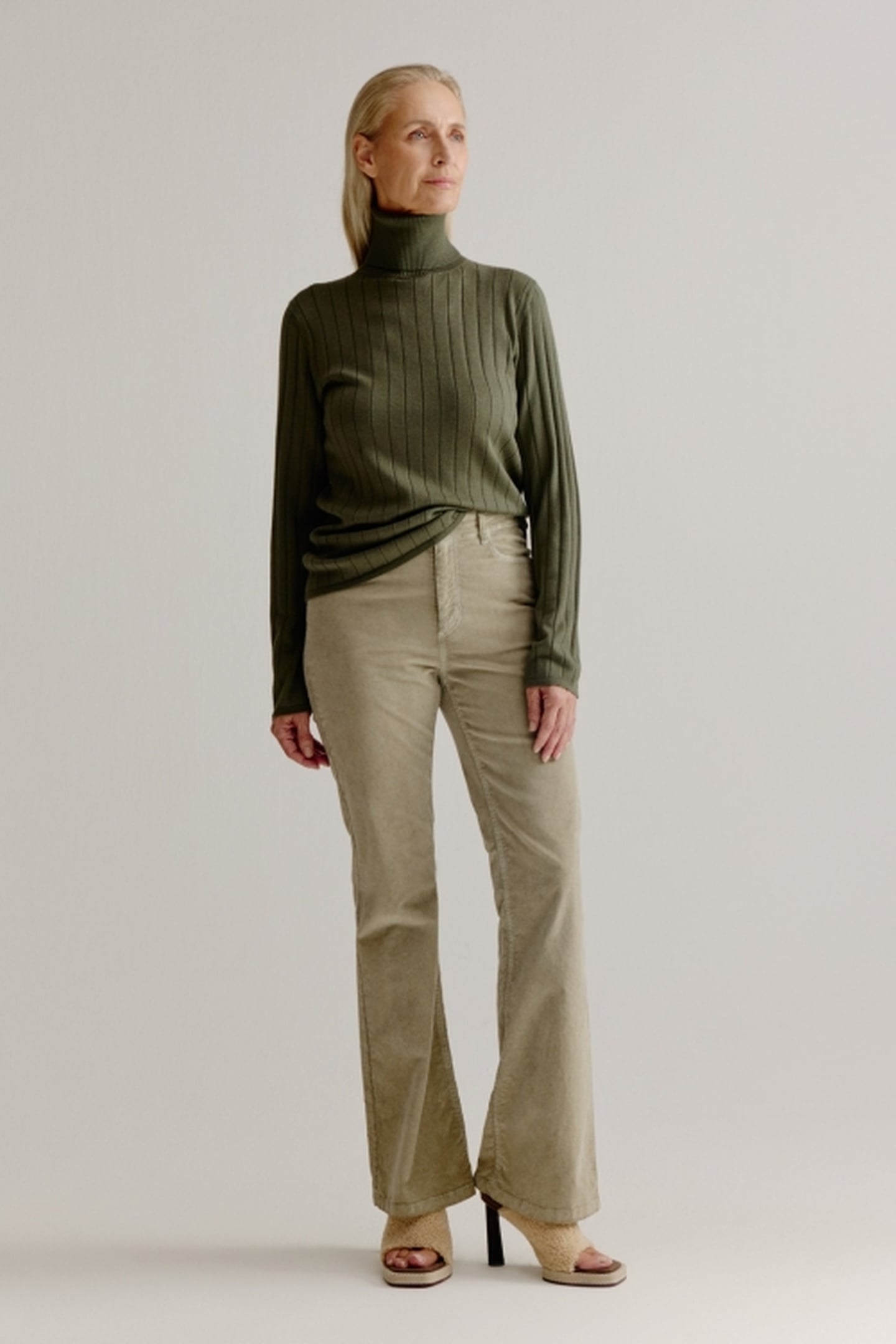 ALESSANDRO PANTS LIGHT KHAKI 1