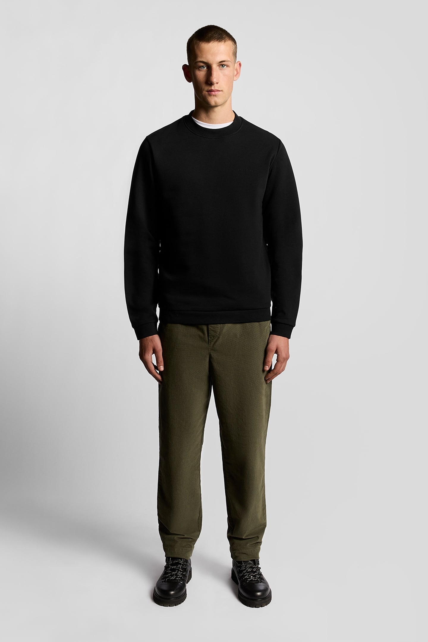 LOGO BRUSHBACK CREW NECK JUMPER JET BLACK 1