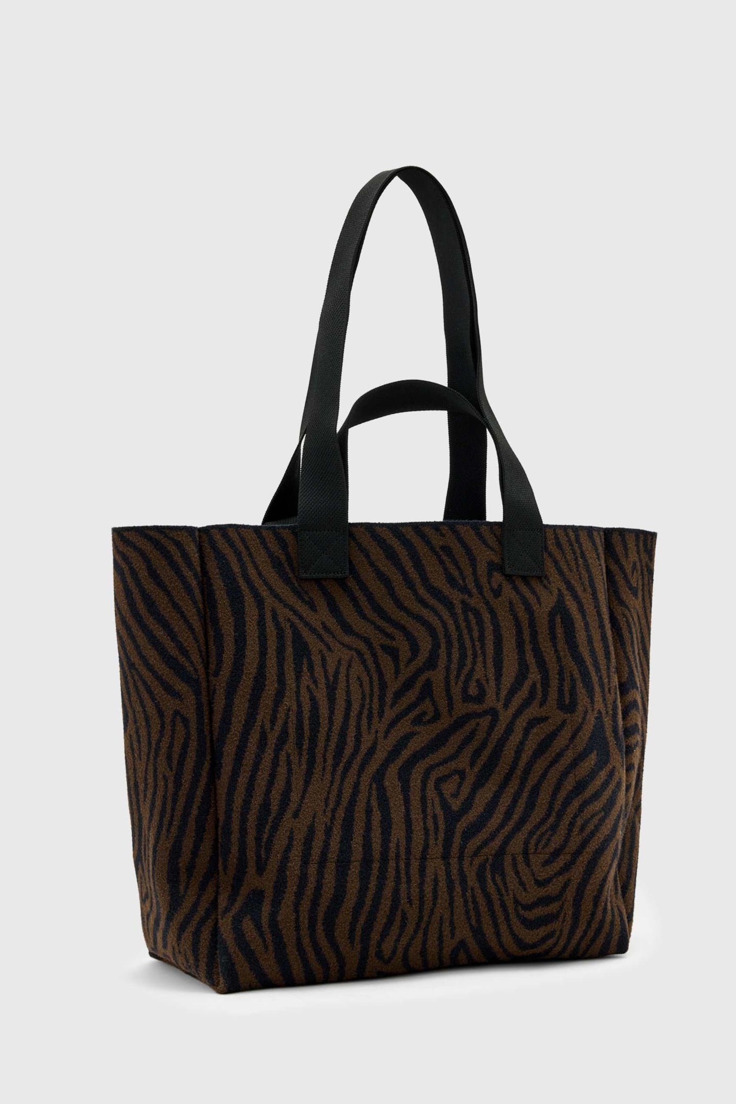 IZZY ZEBRA E/W TOTE BLACK/BROWN 4