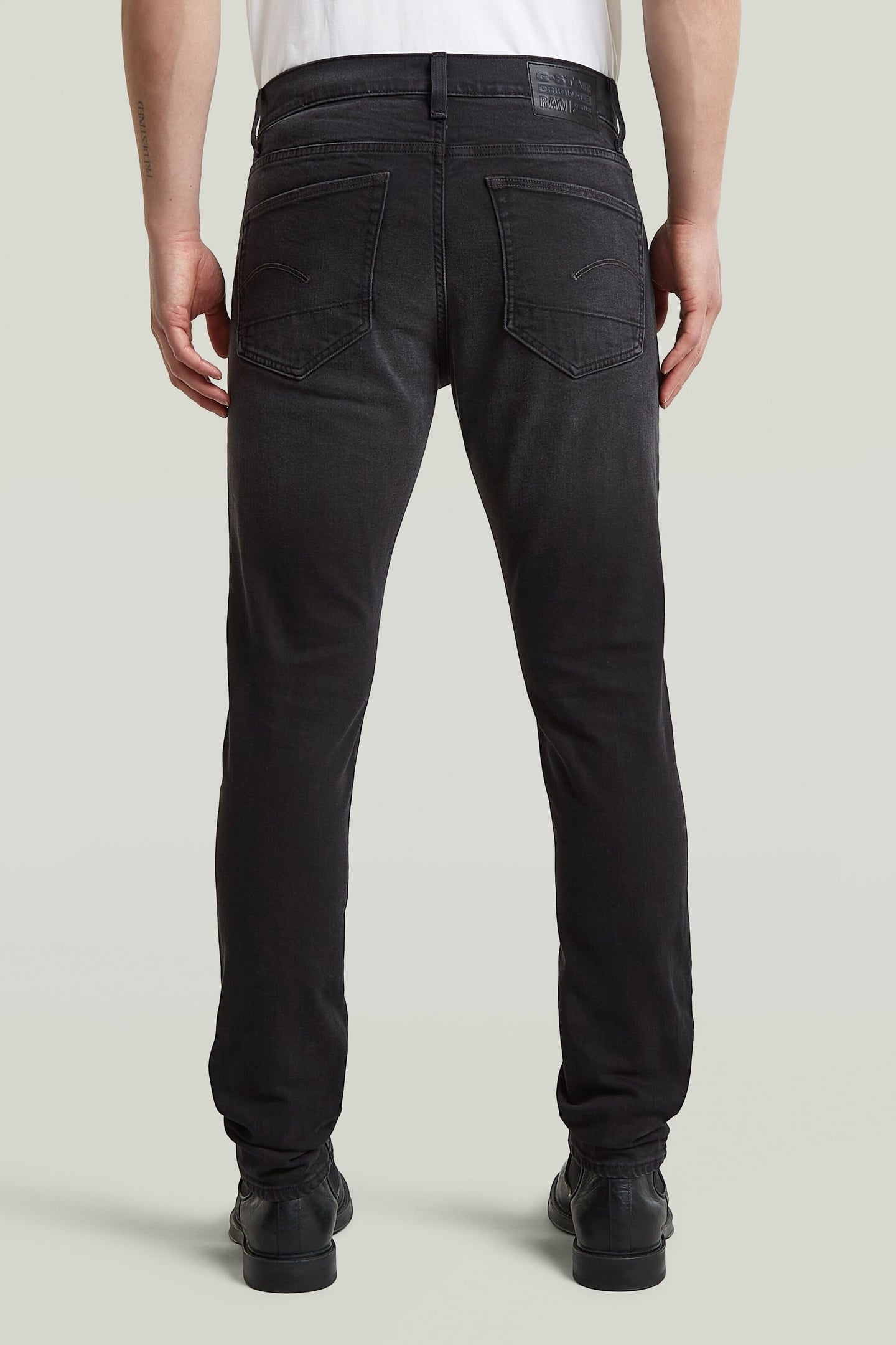 3301 SLIM JEANS WORN IN BLACK ONYX 3