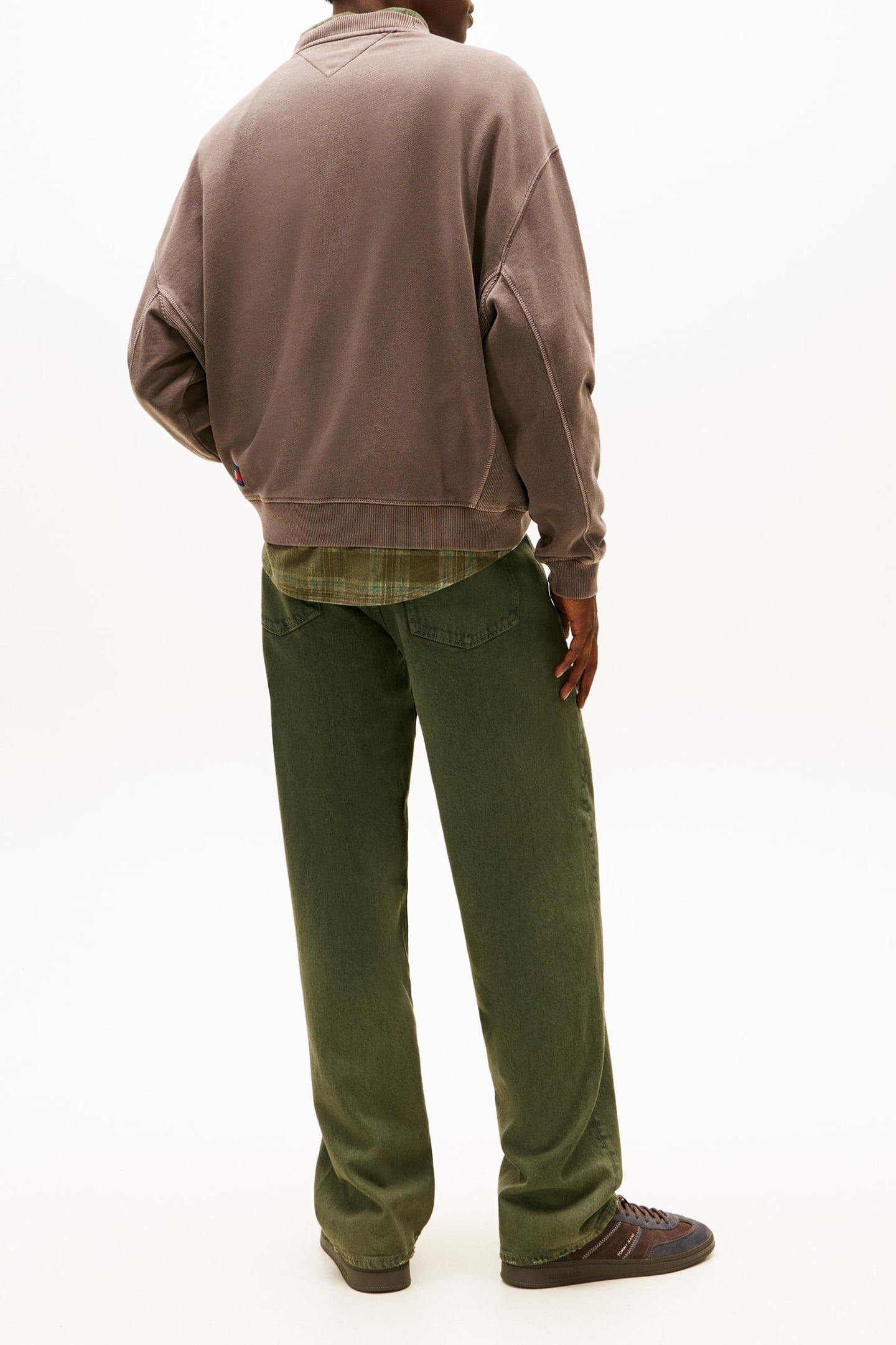 CLASSIC 90S TONAL LOGO WASHED SWEATSHIRT BLACK WALNUT 2