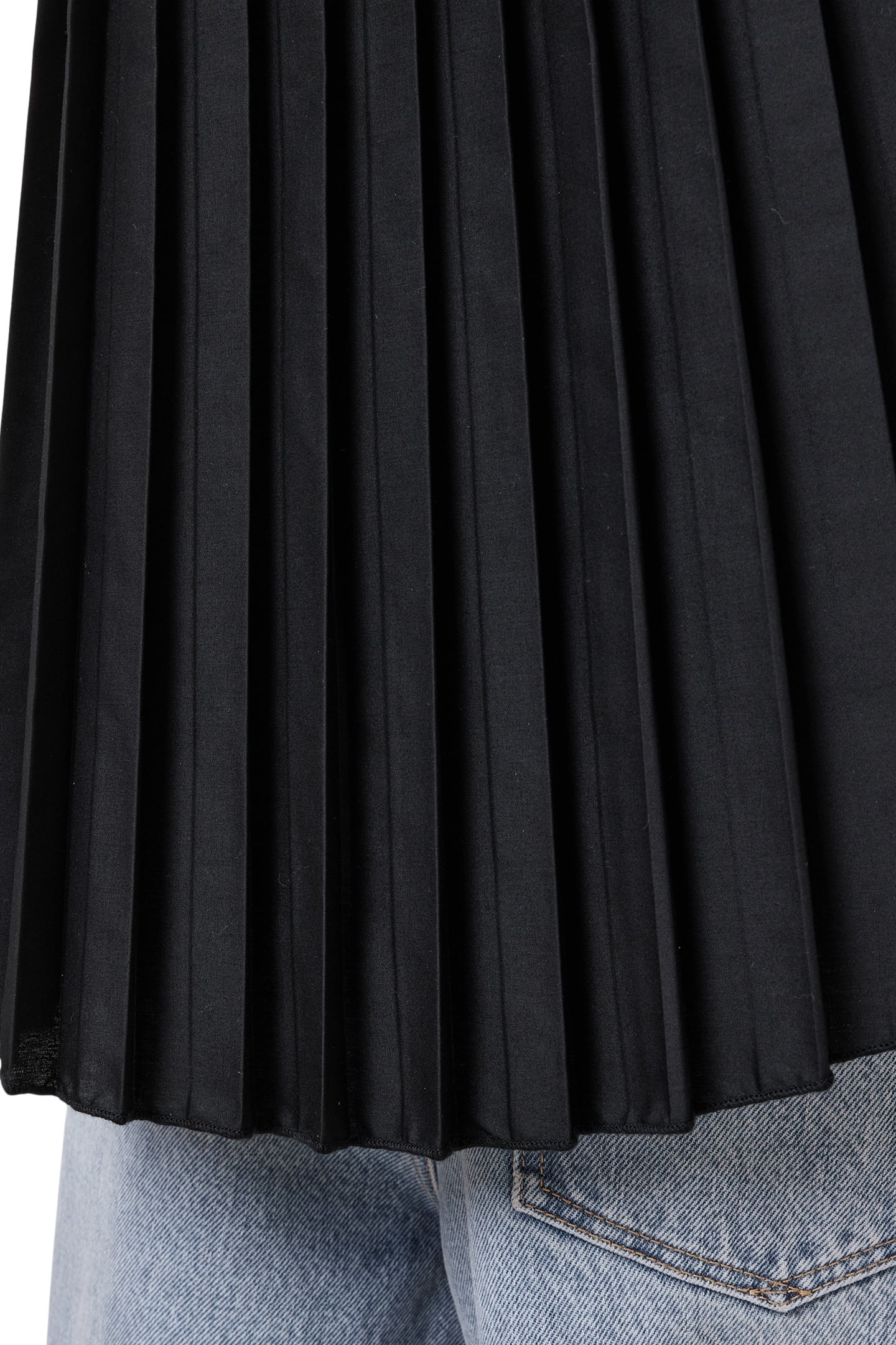 PIA TEE BLACK 8